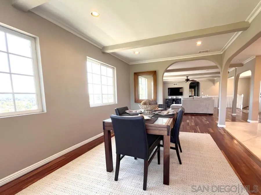 https://cdn.realtyfeed.com/cdn/127/250038917/89e64d8527c58b564226ae9ce2da182c.webp