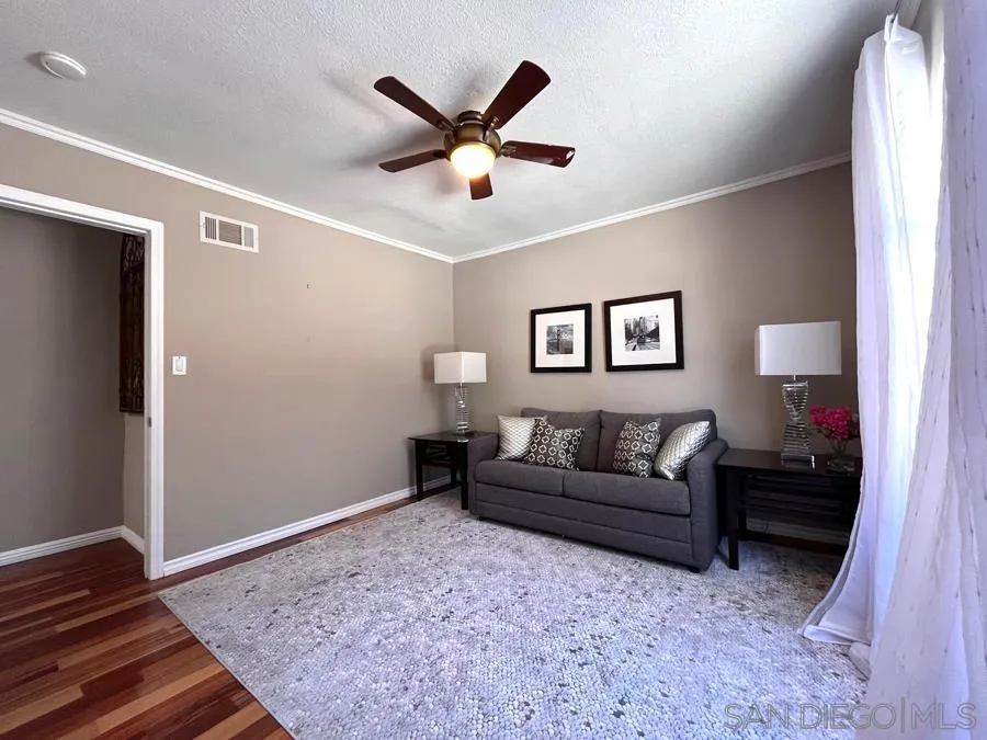 https://cdn.realtyfeed.com/cdn/127/250038917/d9b42f41078e8a7498695c04d6936fb0.webp