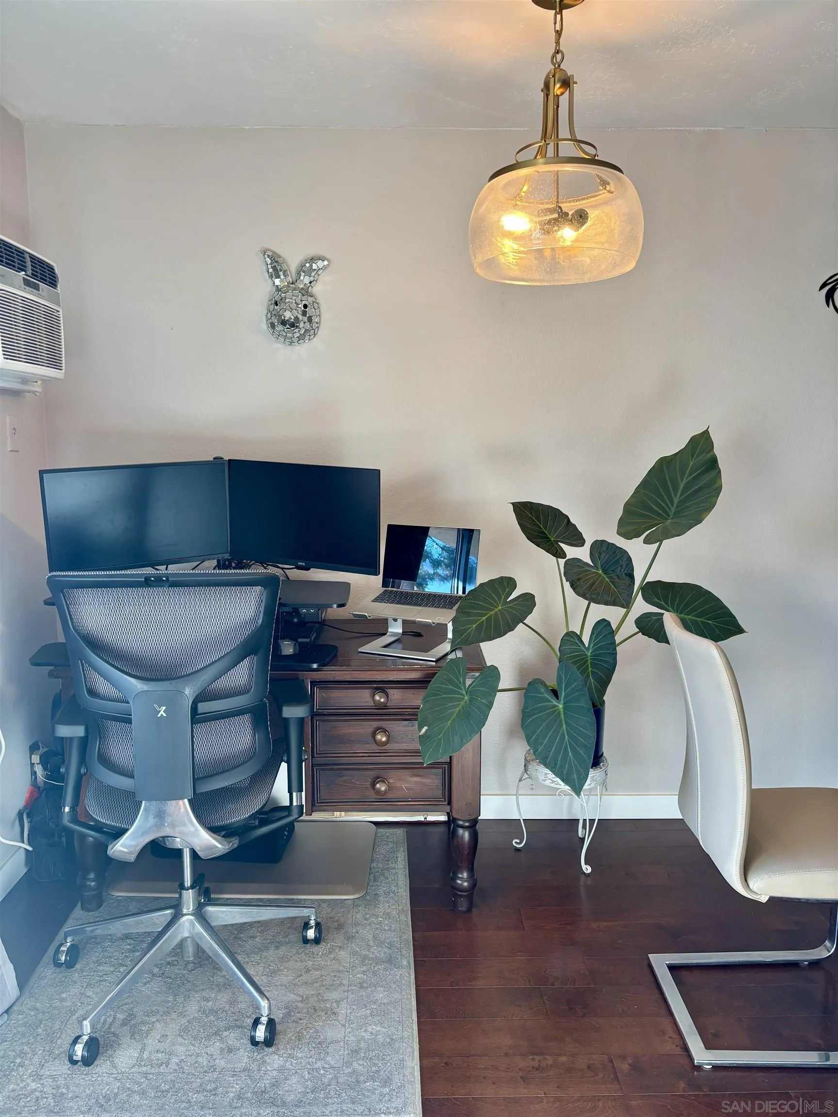 https://cdn.realtyfeed.com/cdn/127/250038921/ddd10f15189c149c2baff58e47ce0fa4.webp