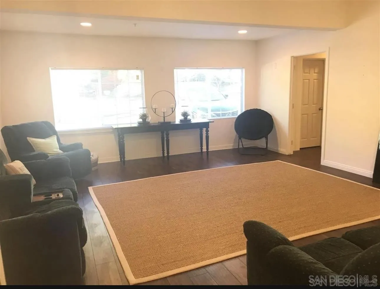 https://cdn.realtyfeed.com/cdn/127/250038932/a1c3880ece6b6729022eb80bd449b36d.webp