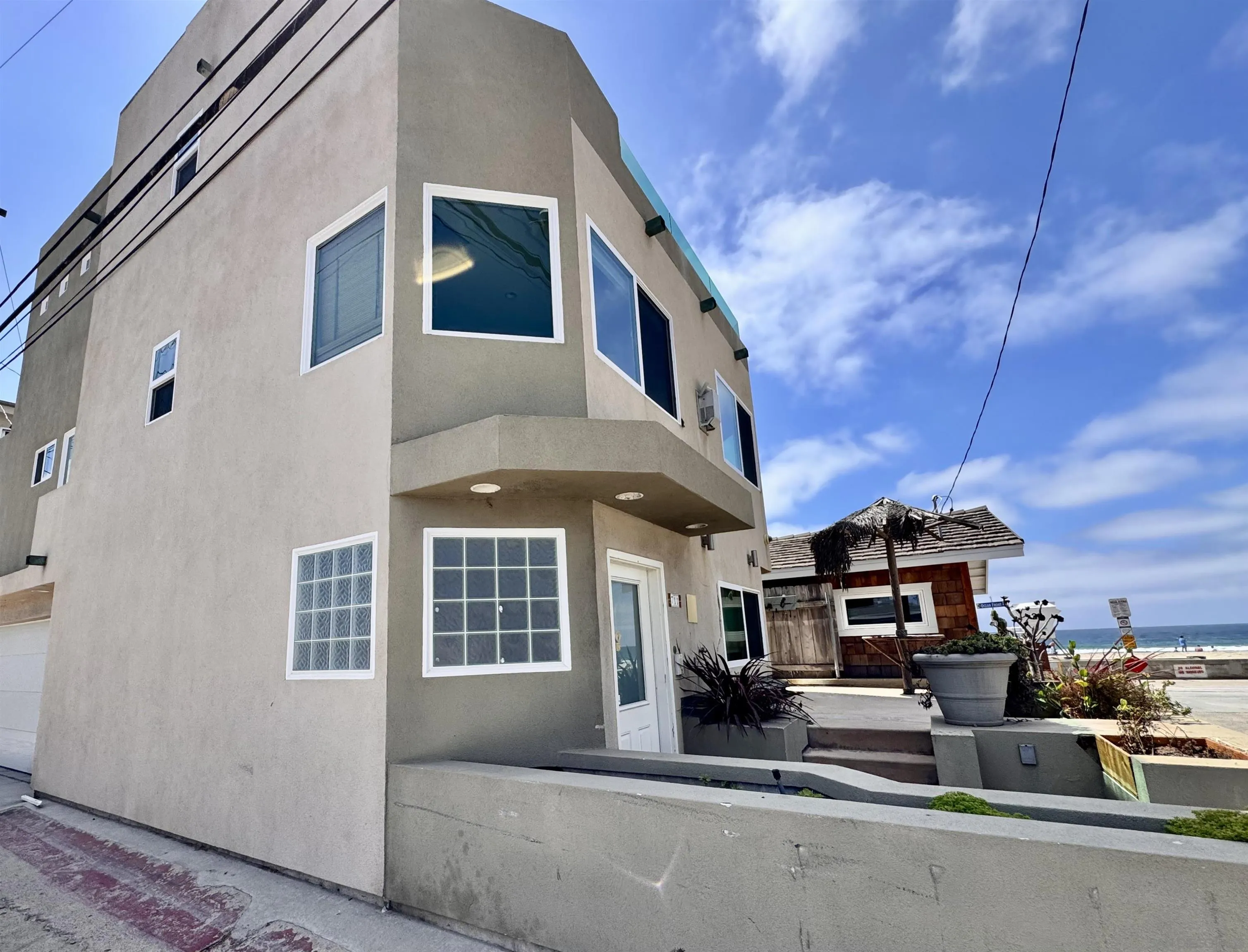 https://cdn.realtyfeed.com/cdn/127/250038933/32fa811ff7d2b320cf8b47b272fe398d.webp