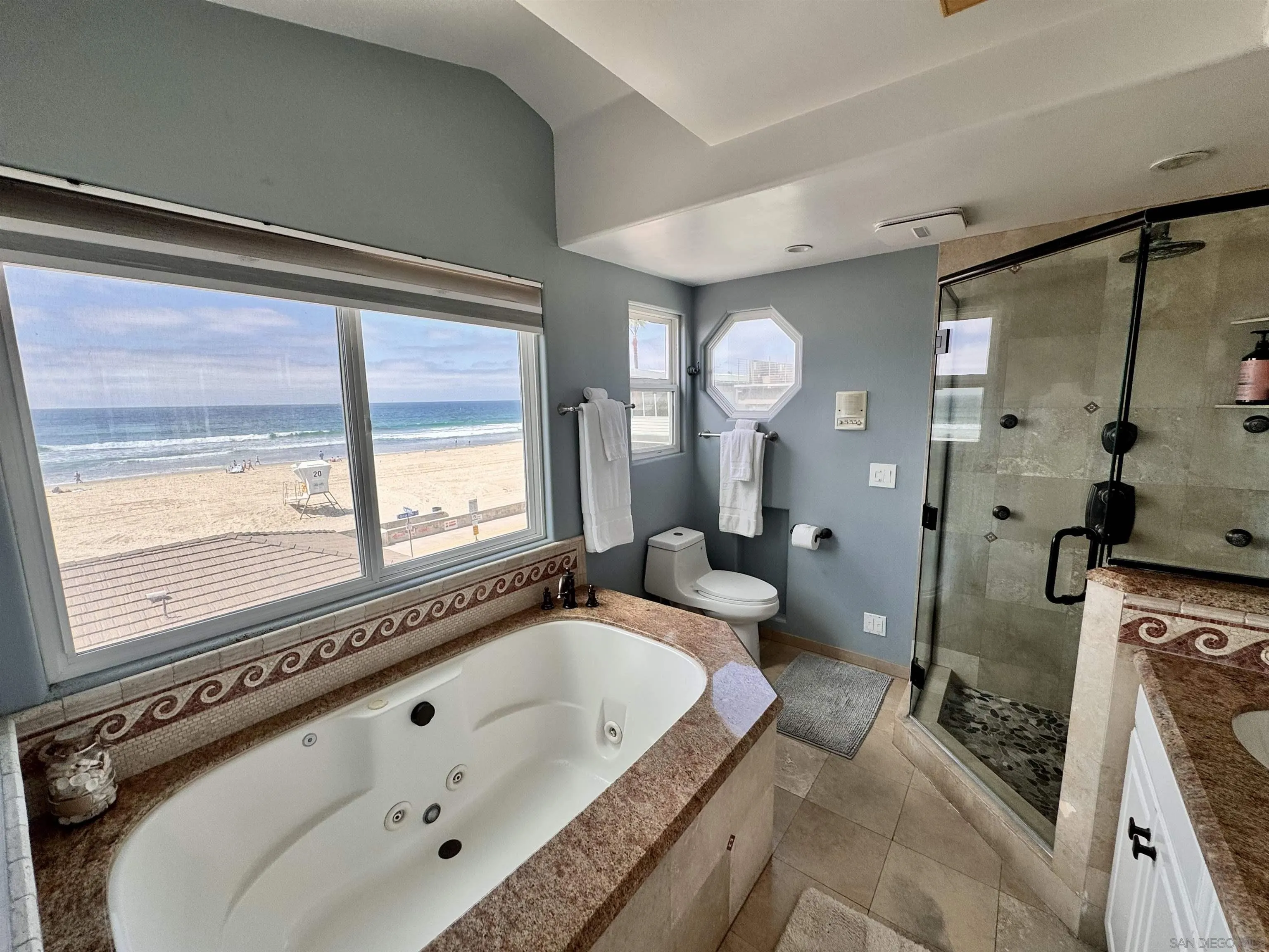https://cdn.realtyfeed.com/cdn/127/250038933/b4cd8df4f3931c33fa835e28e988767b.webp