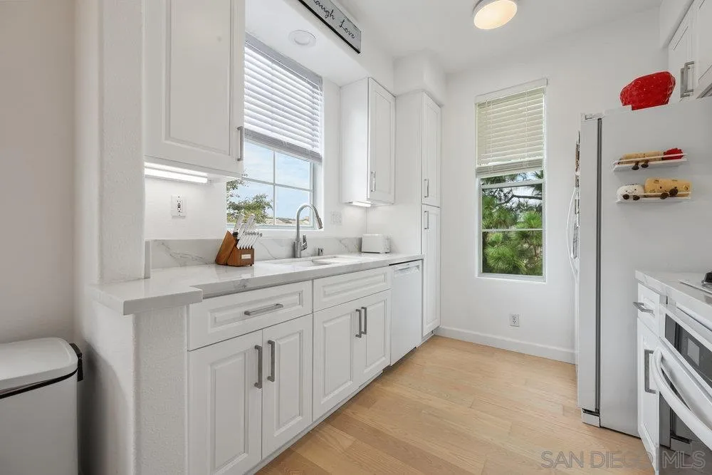 Photo #2: 250038935 Listing 