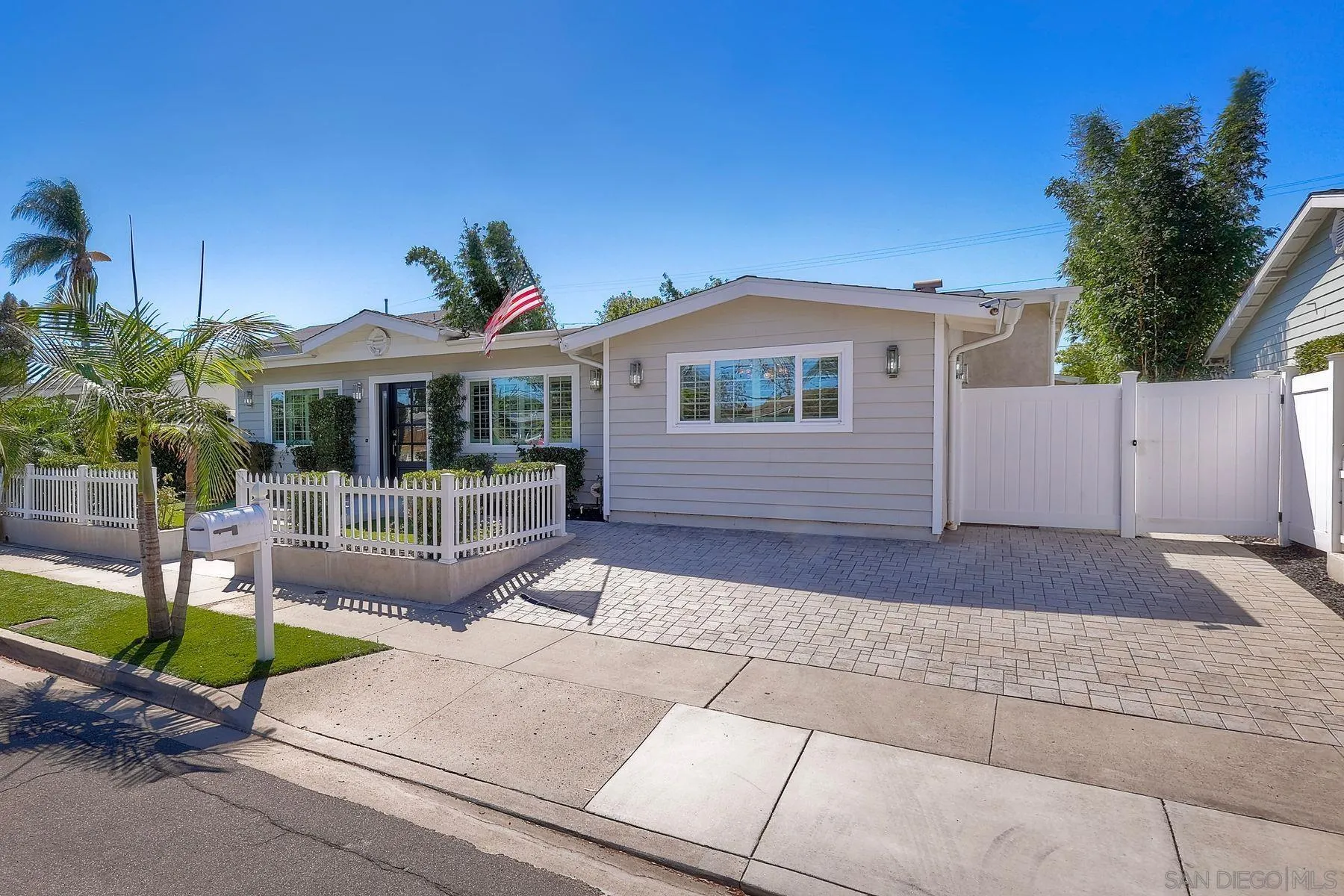 https://cdn.realtyfeed.com/cdn/127/250038937/84f8682a19ff8351ae7d2ef3a684705a.webp