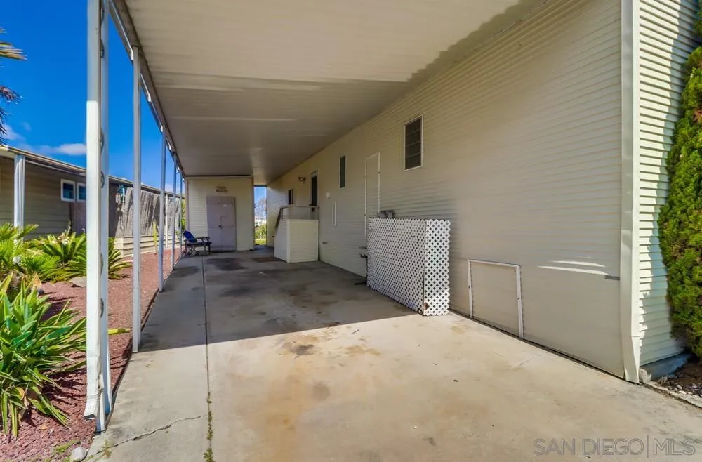 https://cdn.realtyfeed.com/cdn/127/250038938/6d813ff209ebe31d1ac66cb4aa0d4c00.webp