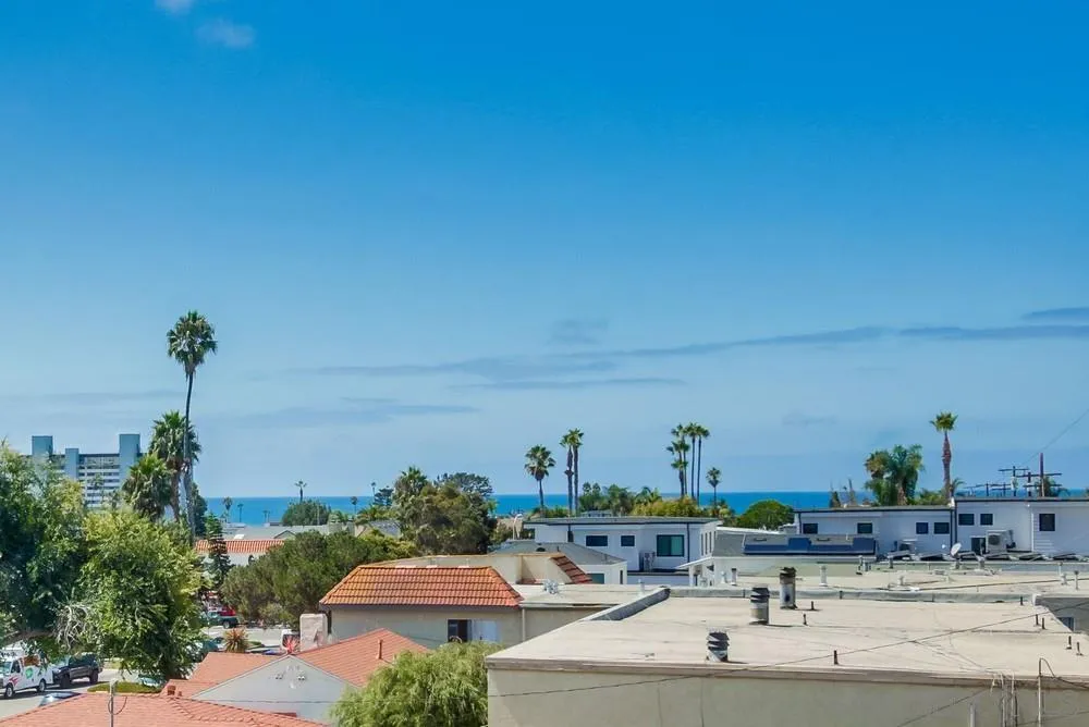 https://cdn.realtyfeed.com/cdn/127/250038943/6a3e457cfe6c0848cdd4e109fa834eb5.webp