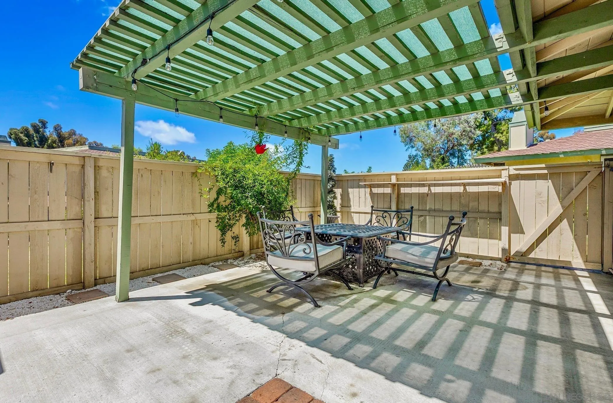 https://cdn.realtyfeed.com/cdn/127/250038944/a6b95dc16dcc577d561d89be52e1f14e.webp
