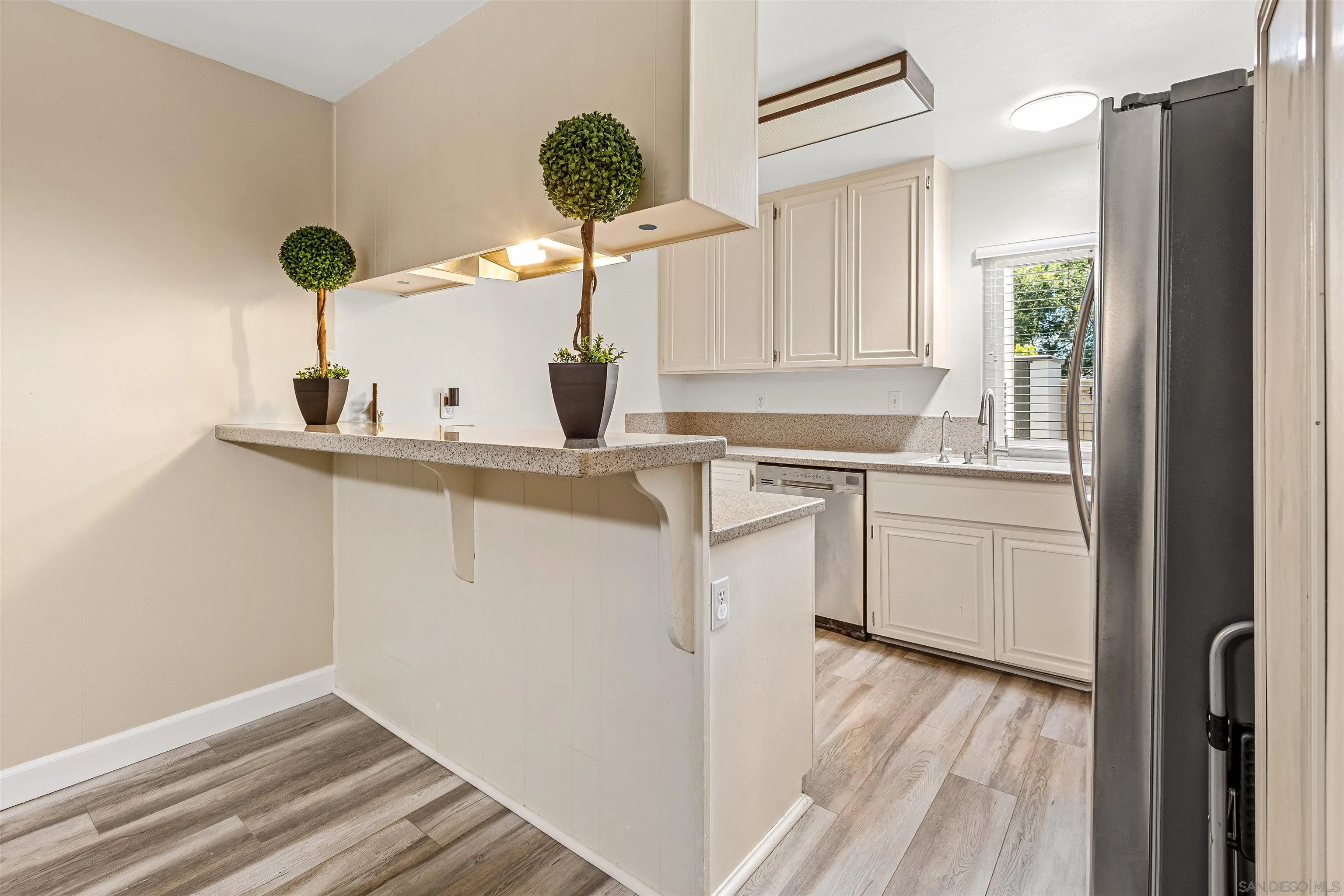 https://cdn.realtyfeed.com/cdn/127/250038944/c1b7362d7ba9c99c976cc3c3a194a75c.webp