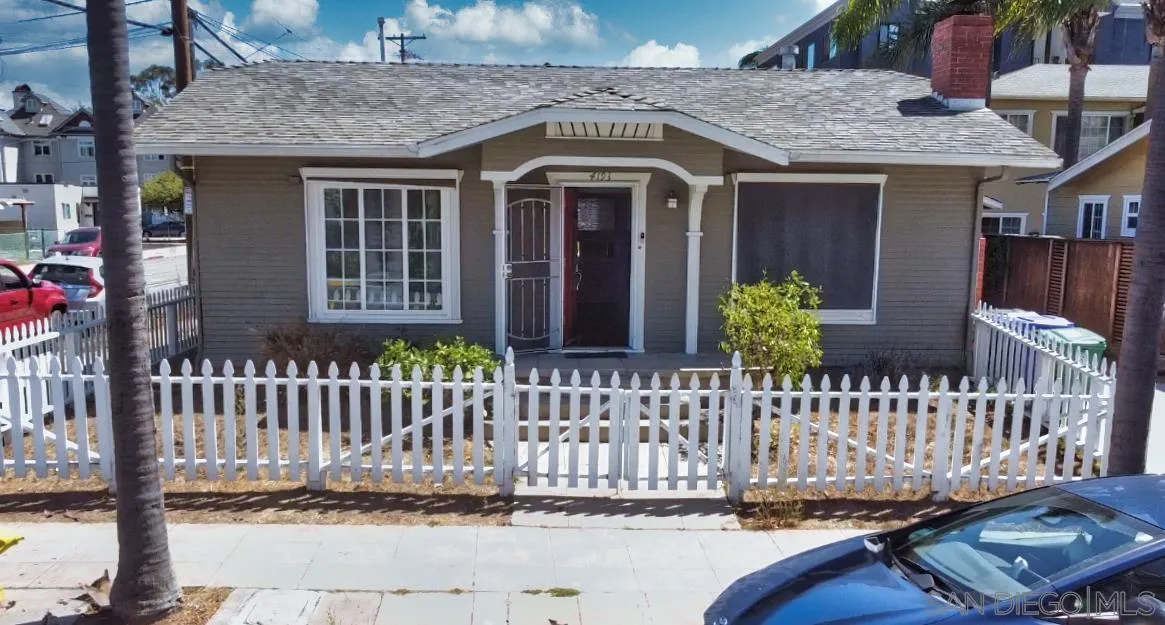 https://cdn.realtyfeed.com/cdn/127/250038947/ae700f04cf563b66e670dc75f9c6791a.webp