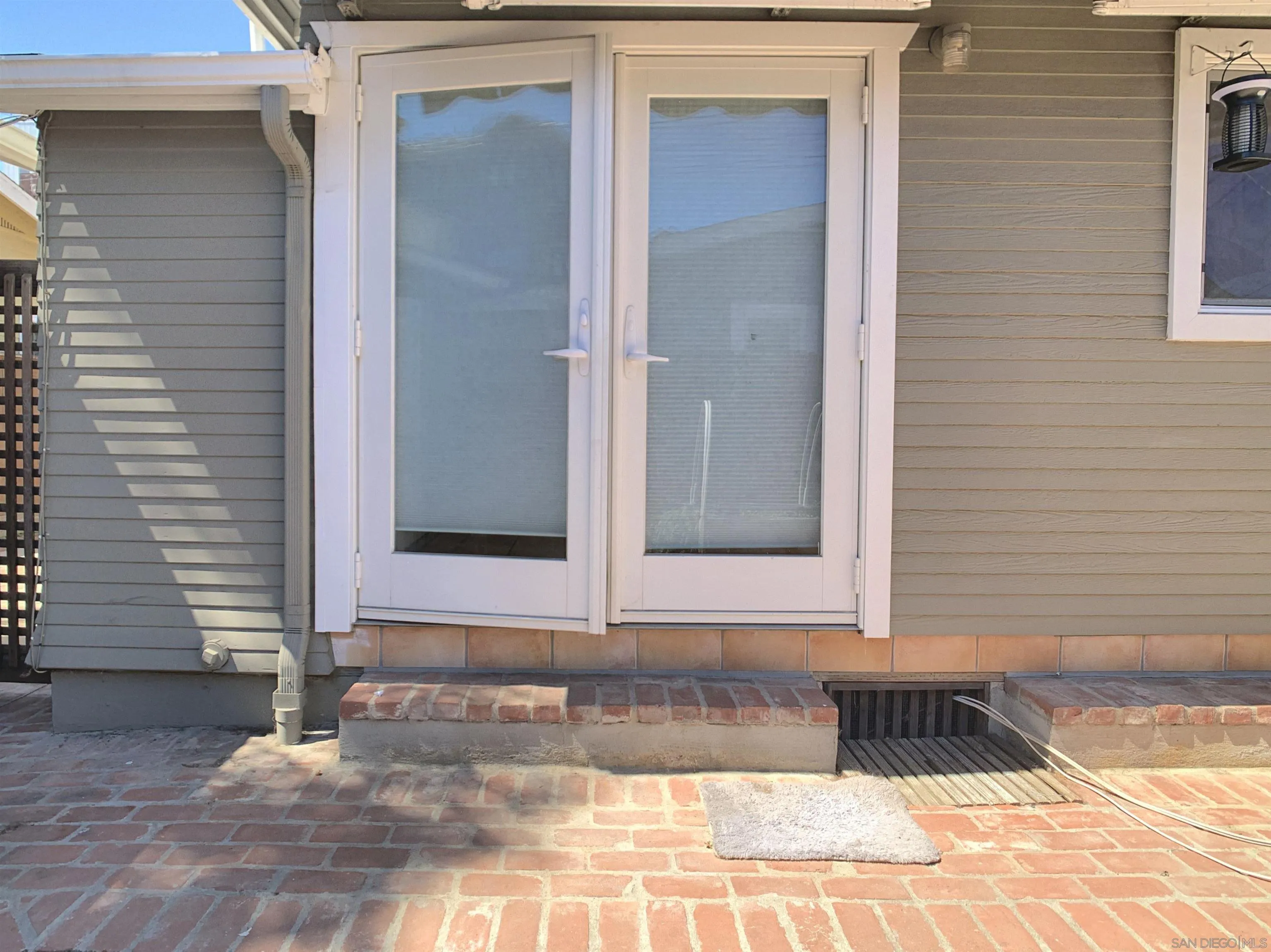 https://cdn.realtyfeed.com/cdn/127/250038947/ec436376852bd1ff2486c6865b9dbde7.webp