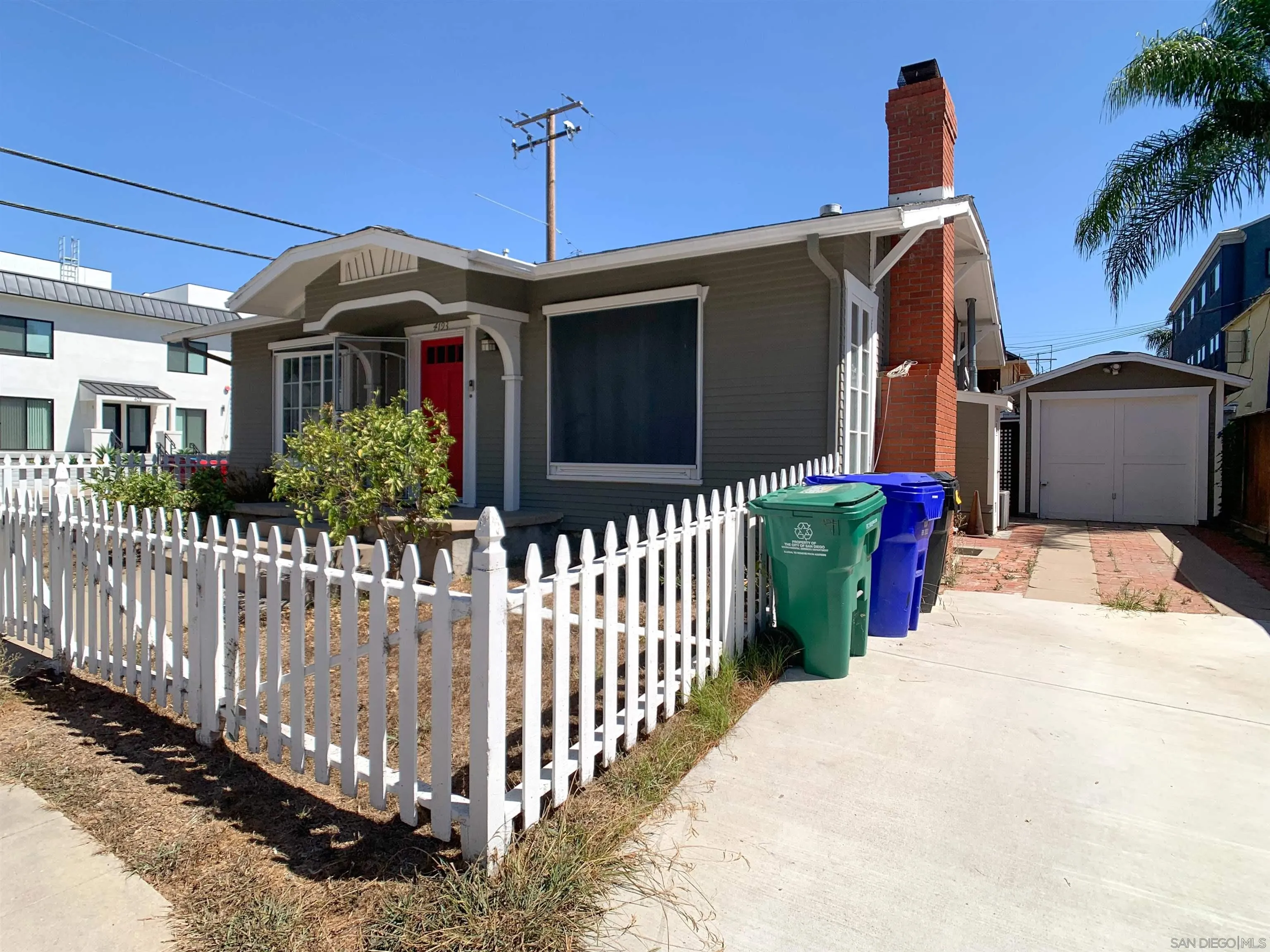 https://cdn.realtyfeed.com/cdn/127/250038947/fb2e0b70d9c6c44069eb62d55a25df4d.webp