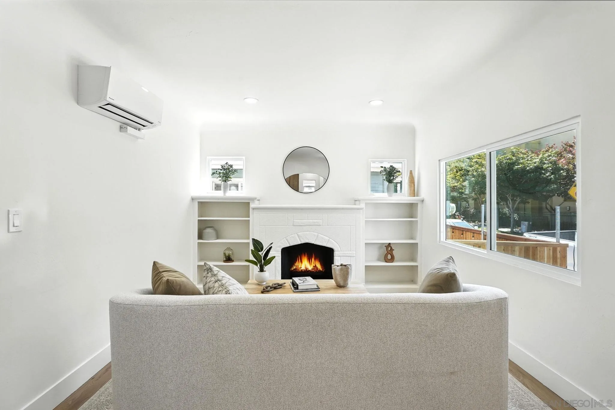 https://cdn.realtyfeed.com/cdn/127/250038951/ab2ec1fae1451ce9f43d8215d41c0180.webp