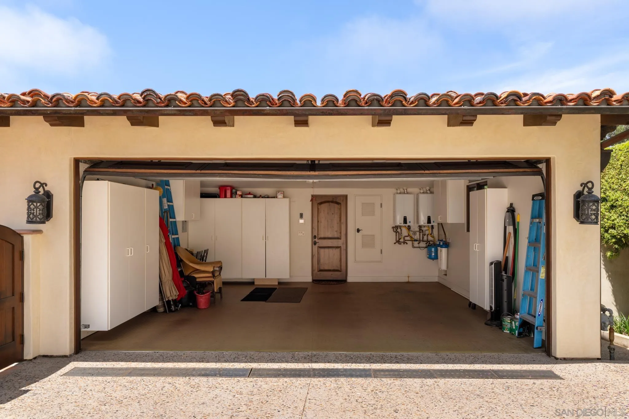 https://cdn.realtyfeed.com/cdn/127/250038956/32fbe36e73d788e38986e12687eec4a6.webp