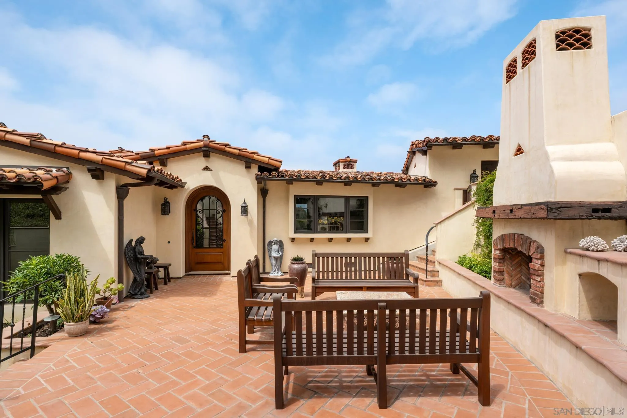 https://cdn.realtyfeed.com/cdn/127/250038956/5c3bd3a8c98c1d031a361fc09de046c1.webp