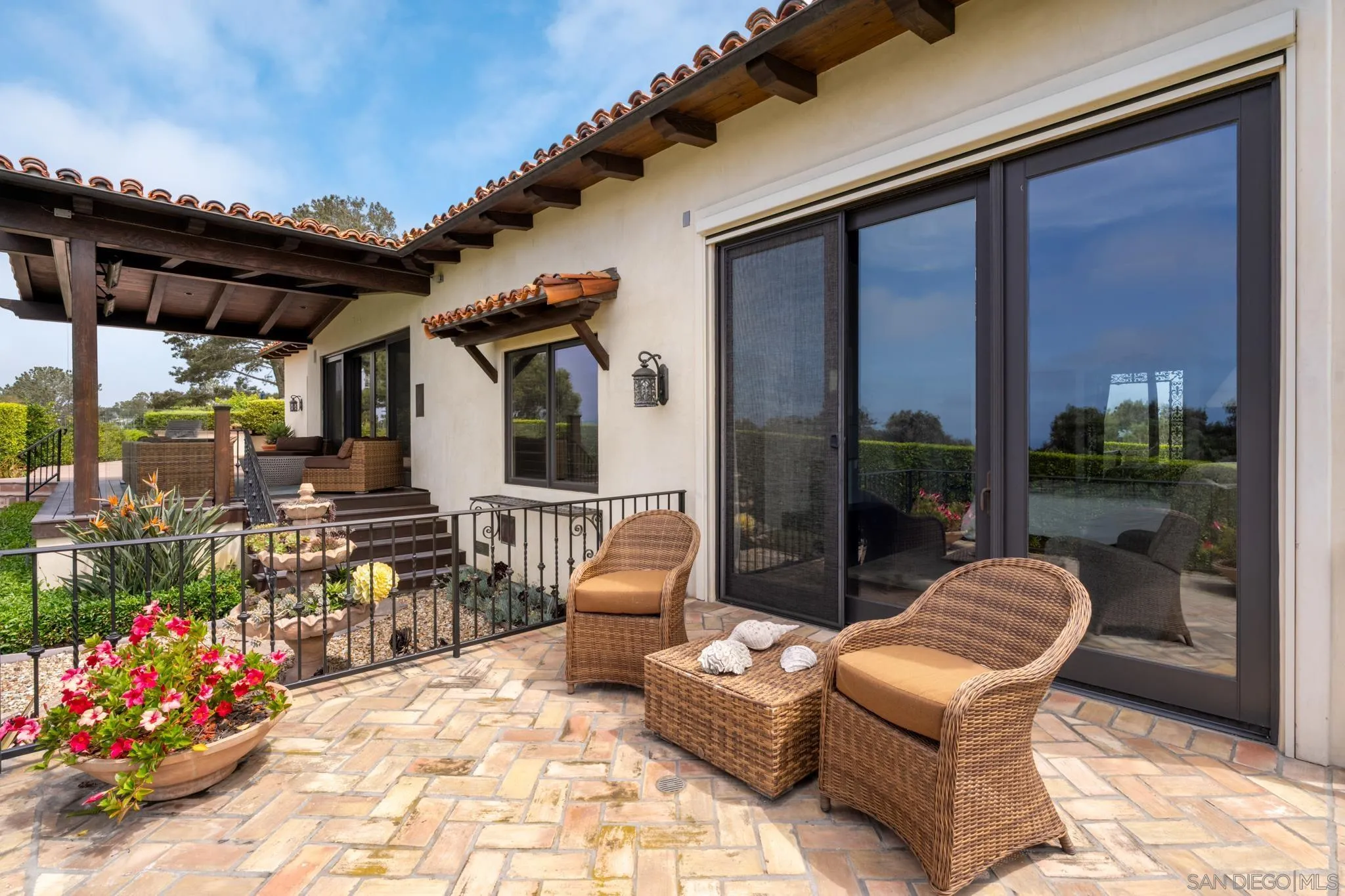https://cdn.realtyfeed.com/cdn/127/250038956/678e695f3a191ce7ded387df8688b28b.webp