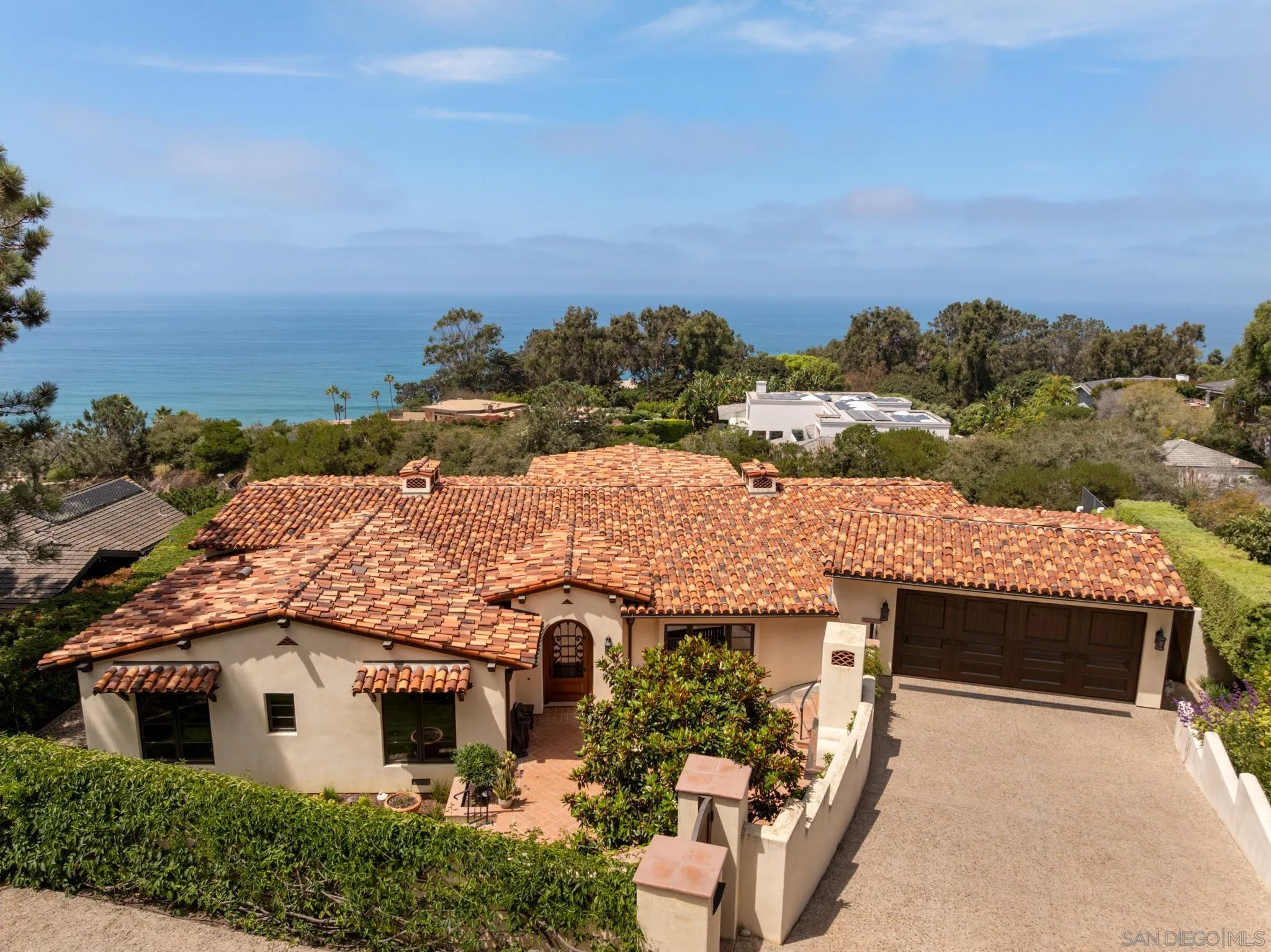 https://cdn.realtyfeed.com/cdn/127/250038956/8d9f263888282e3816fa758a7e1b162f.webp