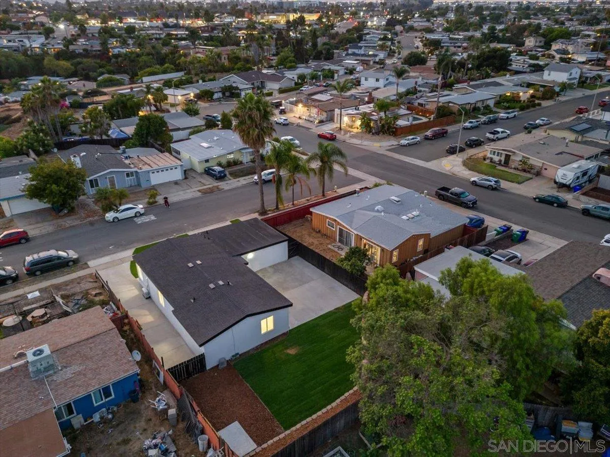 https://cdn.realtyfeed.com/cdn/127/250038970/c930d017fa2de2d4fe441a1d23d5e477.webp