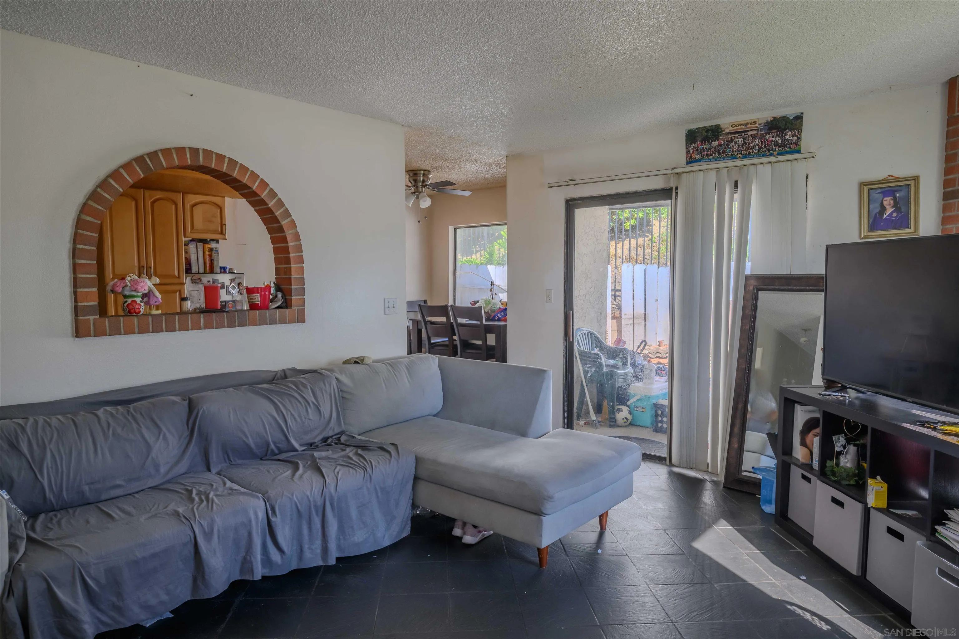 Photo #3: 250038971 Listing 