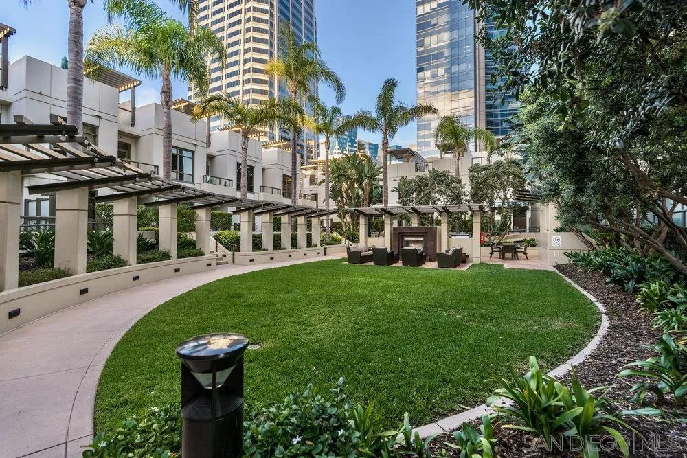 https://cdn.realtyfeed.com/cdn/127/250038981/31c0838fd7ea6cfdf538e70ccf32547f.webp
