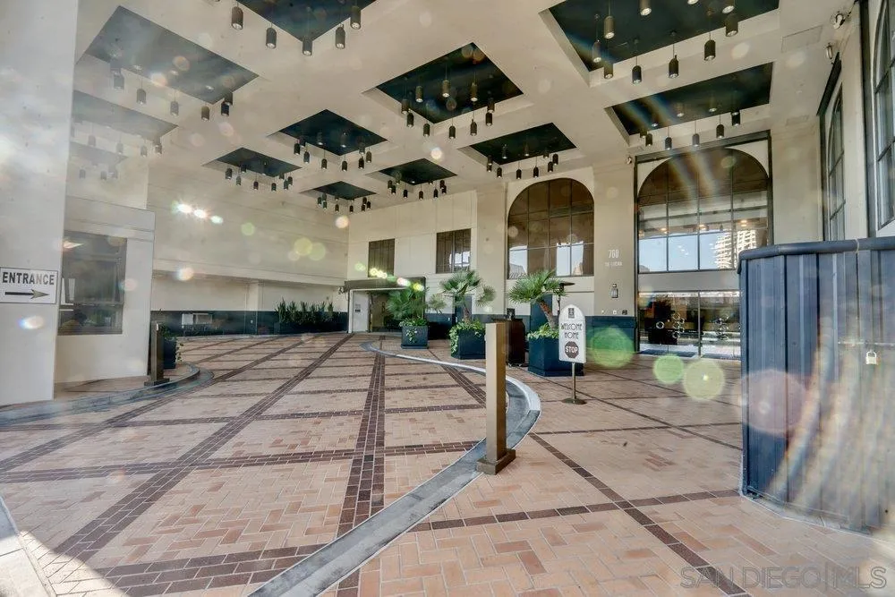 https://cdn.realtyfeed.com/cdn/127/250038981/7bd4dcbb49bb5b150229bdedfb7840ab.webp