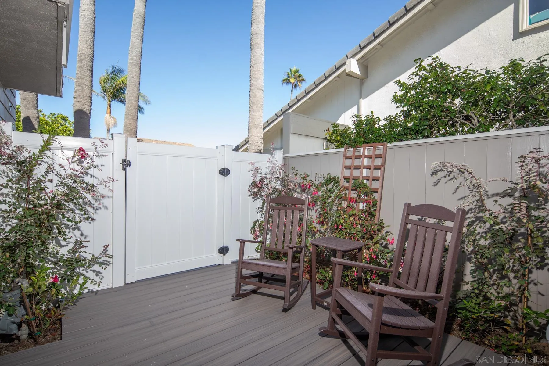 https://cdn.realtyfeed.com/cdn/127/250038982/1dedee66a1cc8e2d86c06988635f9284.webp