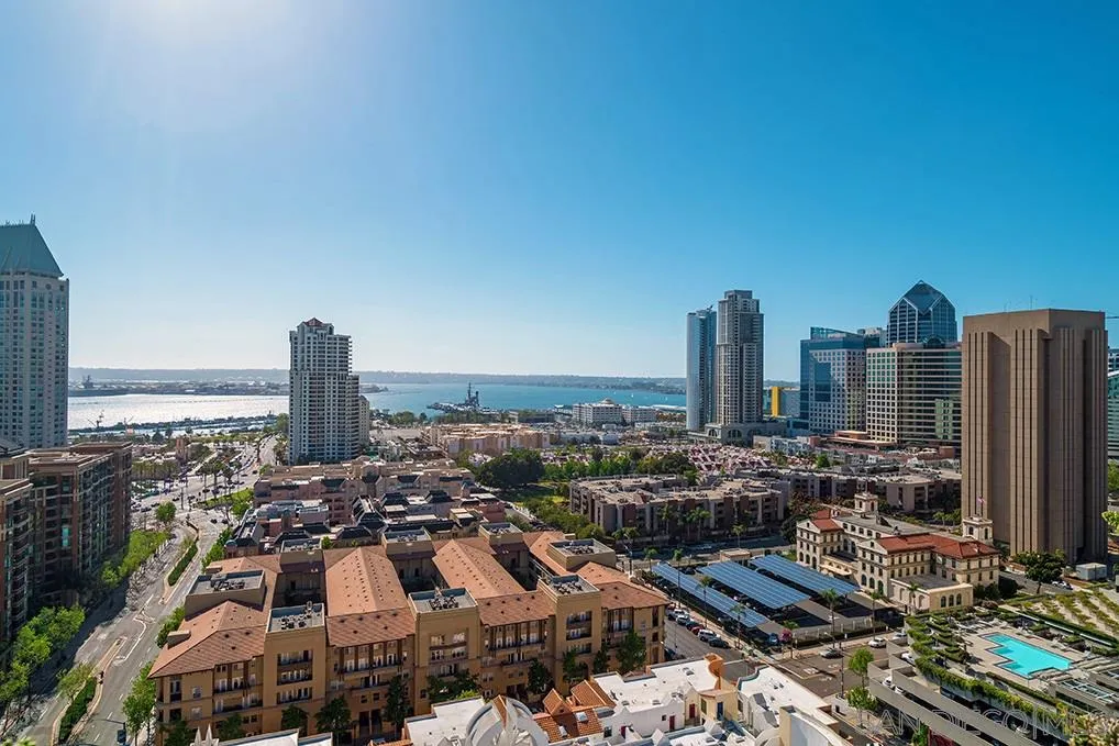 https://cdn.realtyfeed.com/cdn/127/250038984/710a74d8c6eb947a130cce8e18989671.webp