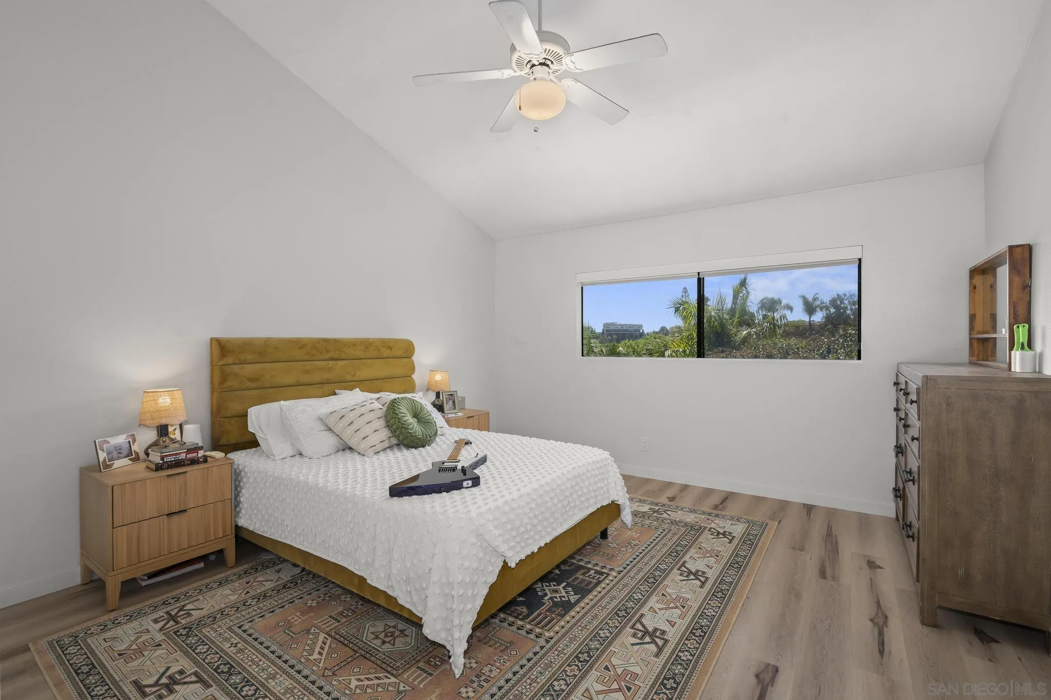 https://cdn.realtyfeed.com/cdn/127/250038993/65e0be32bc4c66ce394cf6d4f14e6bbb.webp