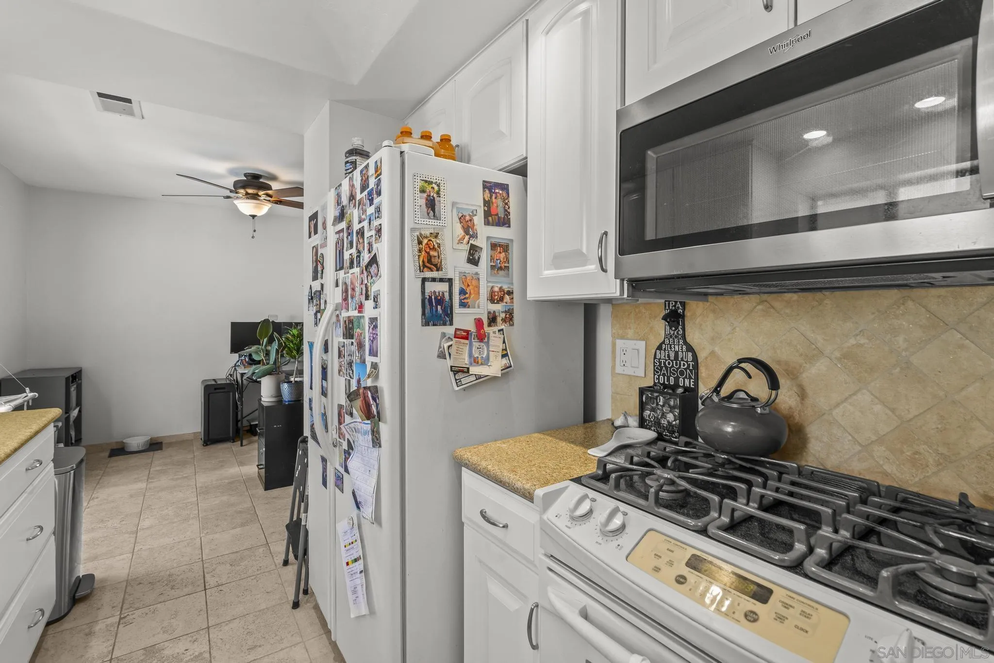 https://cdn.realtyfeed.com/cdn/127/250038993/afcc4163eb2e661ce8e9a3ed0c6d76fc.webp