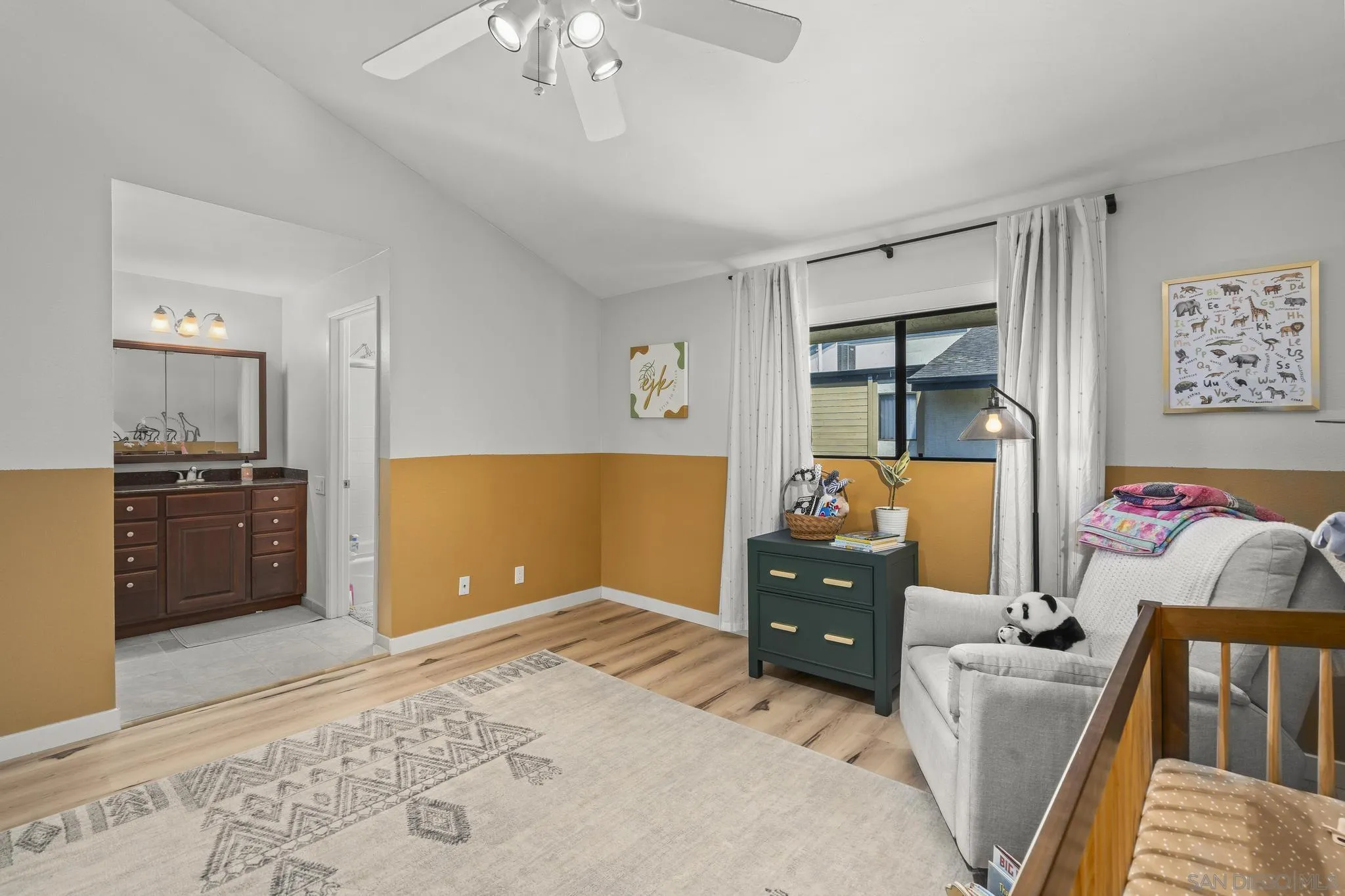 https://cdn.realtyfeed.com/cdn/127/250038993/ca8ca9028e1b3bb11ebeb7fa89dacf5a.webp
