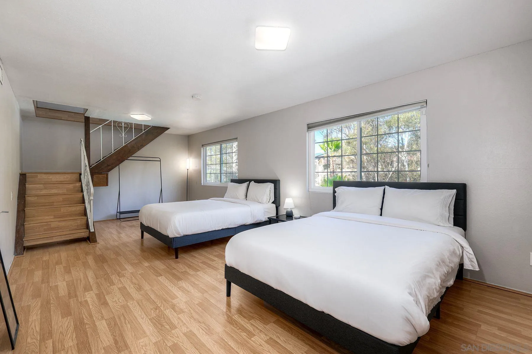 https://cdn.realtyfeed.com/cdn/127/250038996/4d51182baf712b250a09cc50ecbb6d0c.webp
