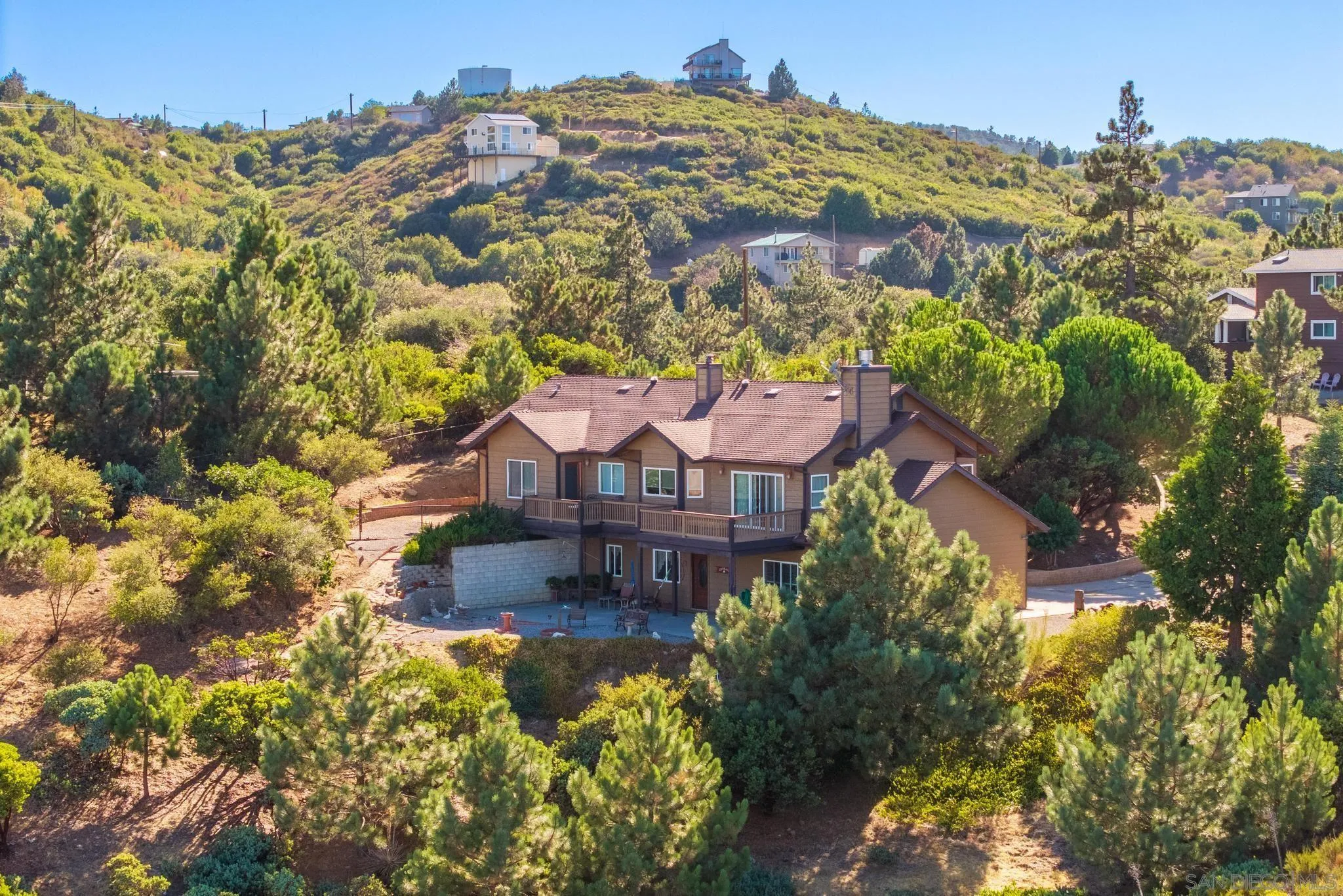 https://cdn.realtyfeed.com/cdn/127/250038999/09badc9c11a3a4a04f6f92d4d1535872.webp