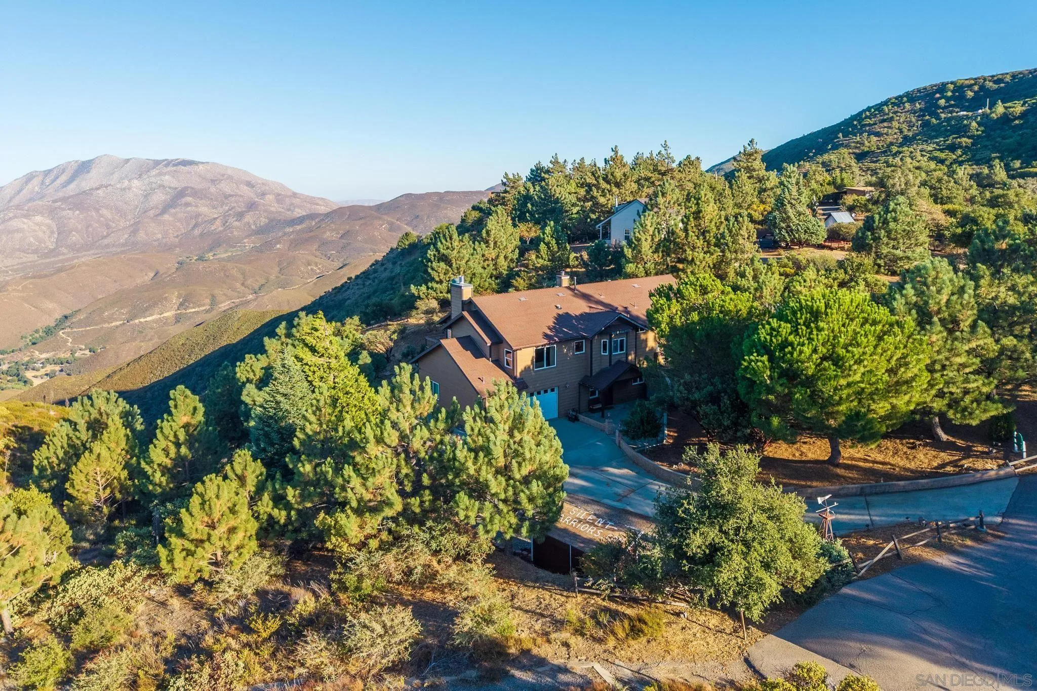 https://cdn.realtyfeed.com/cdn/127/250038999/e9c3962684d01ec5b85b2b858d95ffb2.webp