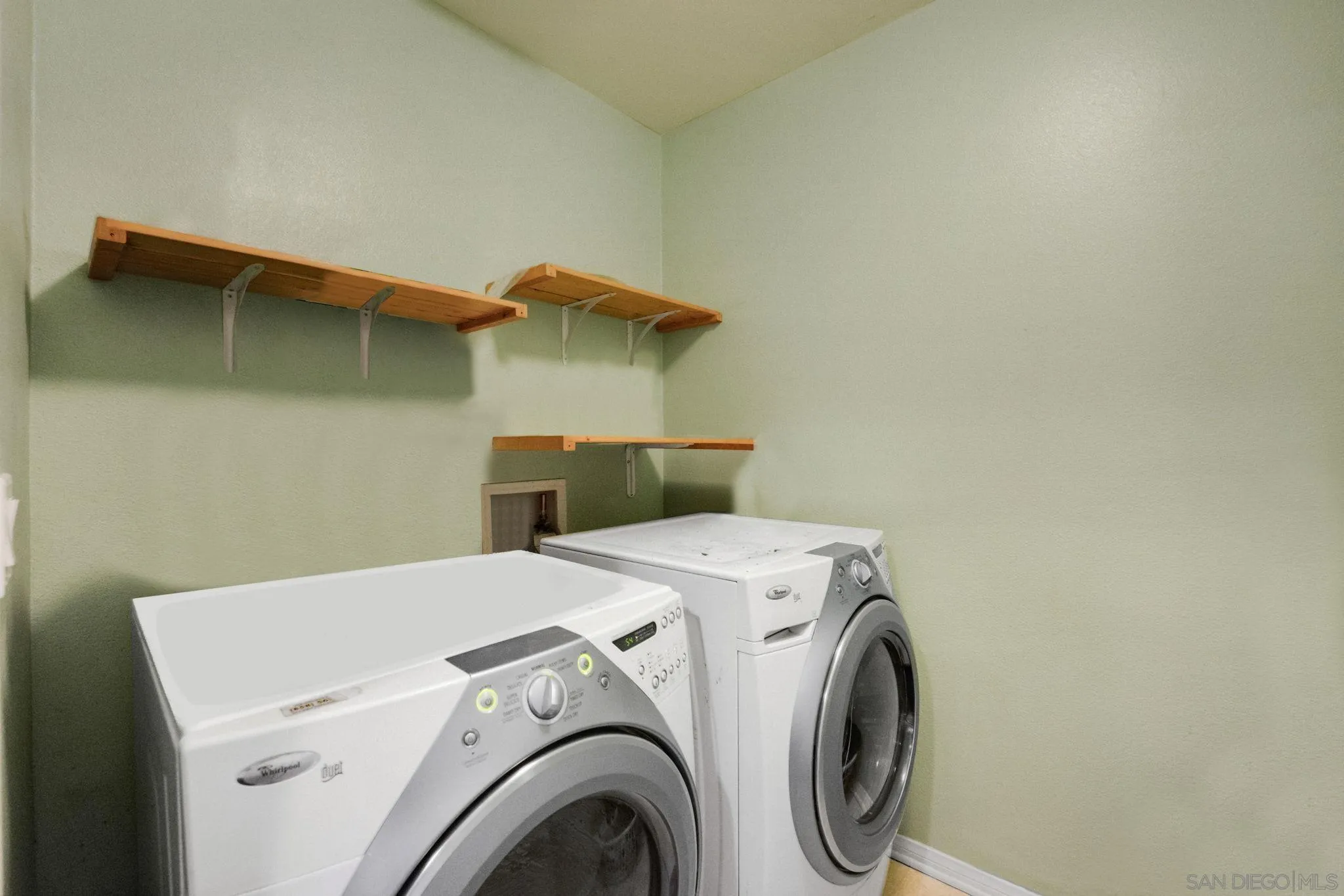 https://cdn.realtyfeed.com/cdn/127/250039005/3d2337bfdd3a1837750cd3d0520063dc.webp