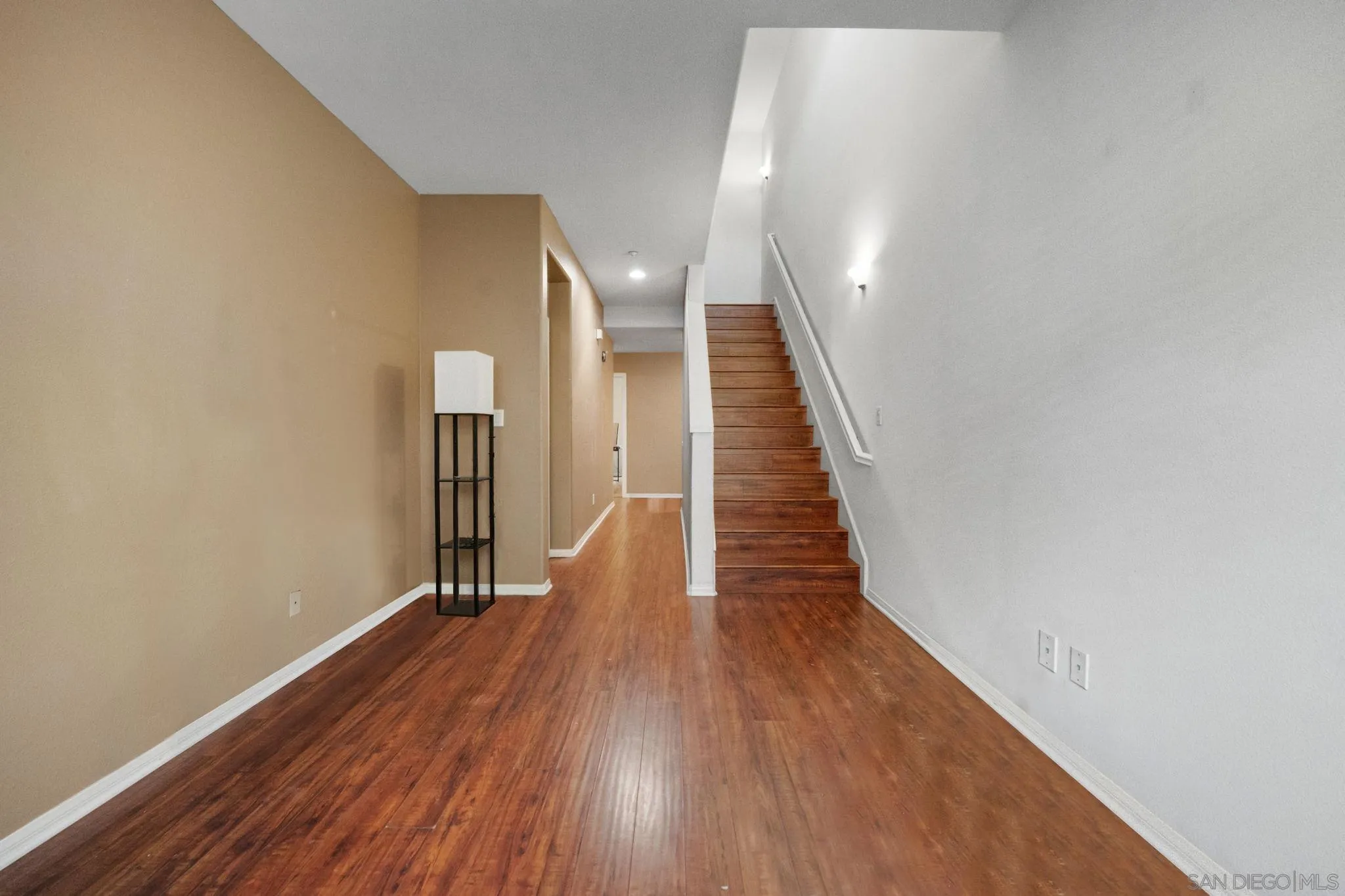 https://cdn.realtyfeed.com/cdn/127/250039005/dd0642cb8ad239a6330d8c55a01e9db6.webp