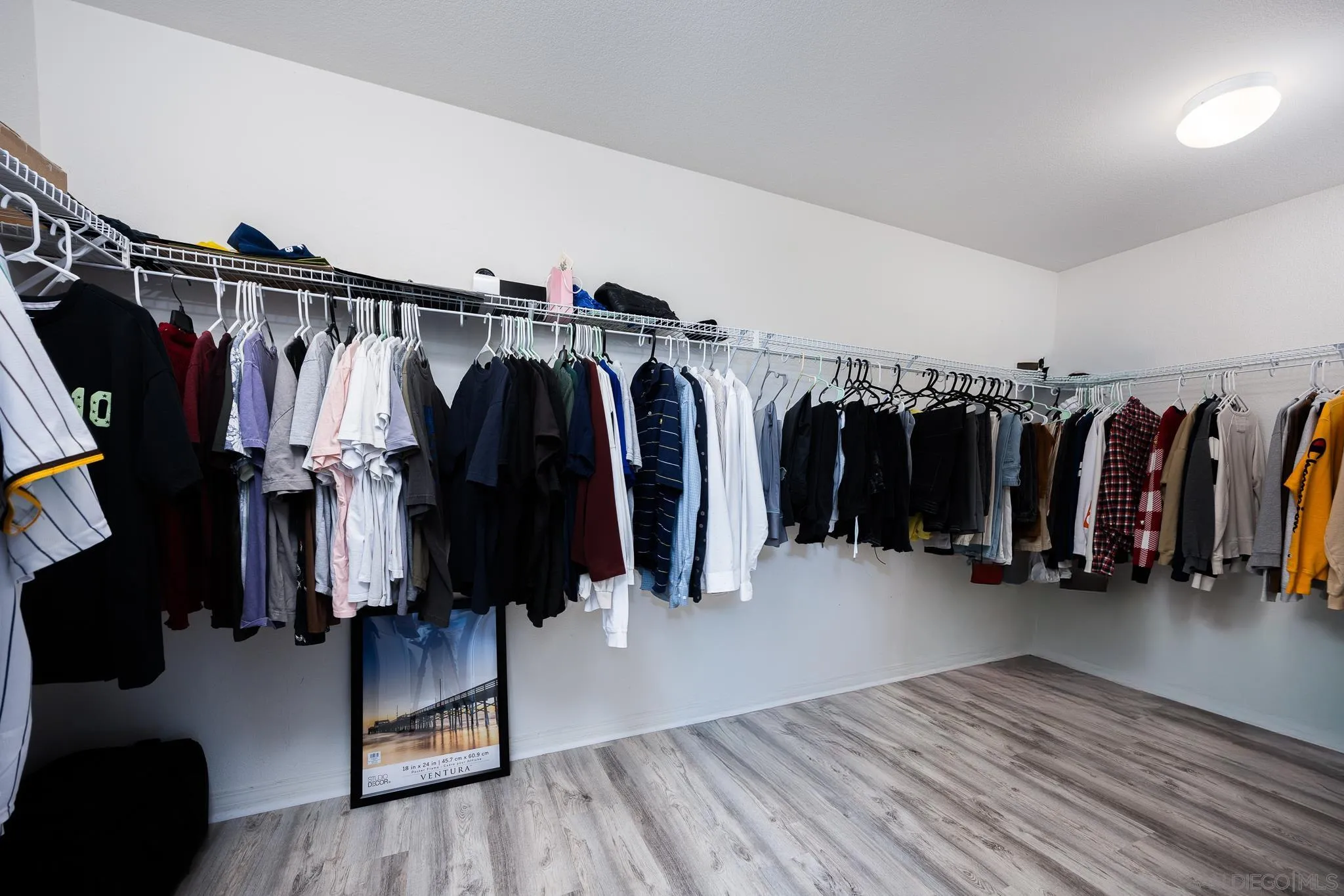https://cdn.realtyfeed.com/cdn/127/250039015/fd927d36c1d8e12985313a8ff829f4d0.webp