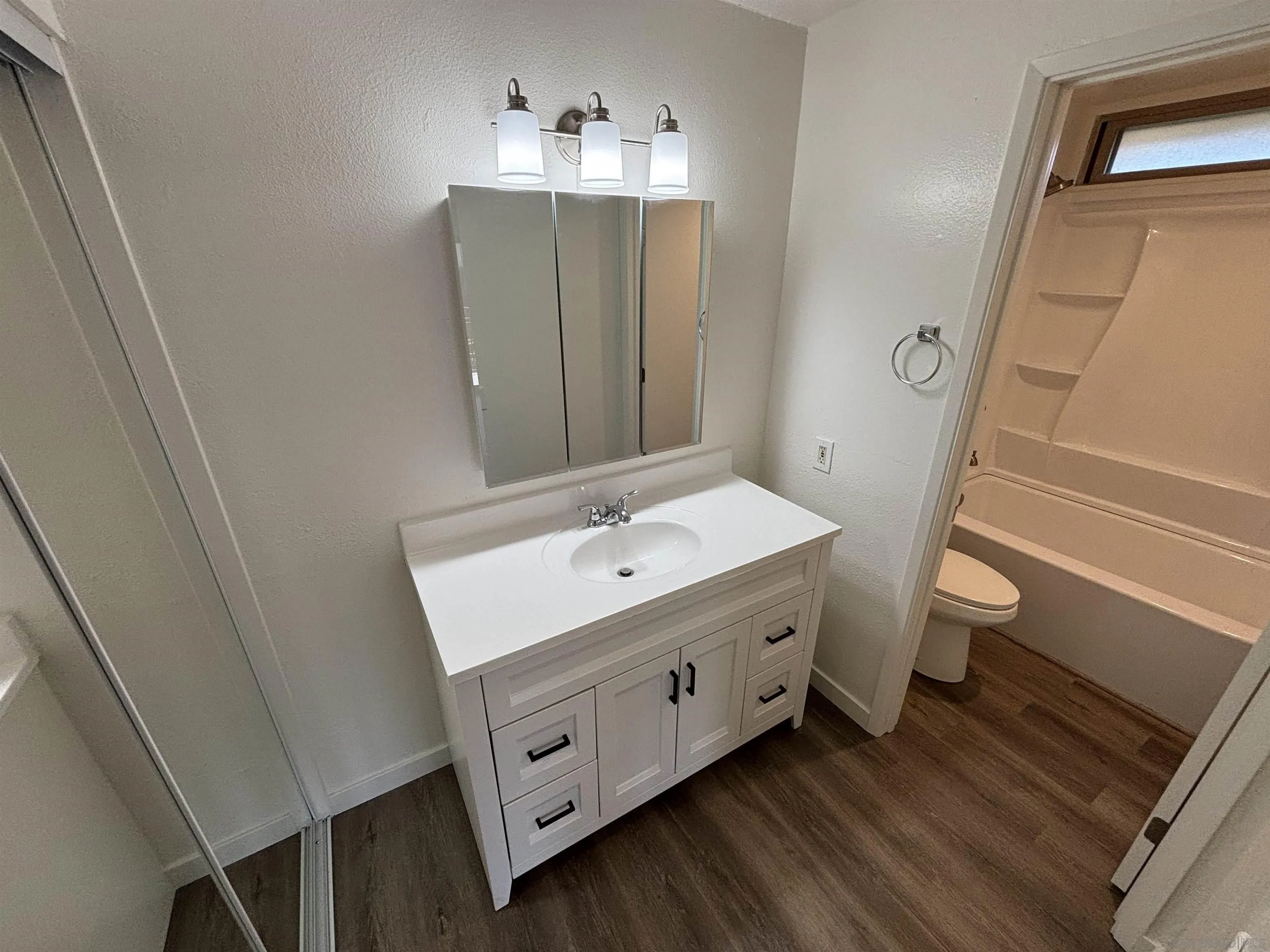 https://cdn.realtyfeed.com/cdn/127/250039019/053c5a5d12ffcb4f37ce679c510d24b2.webp