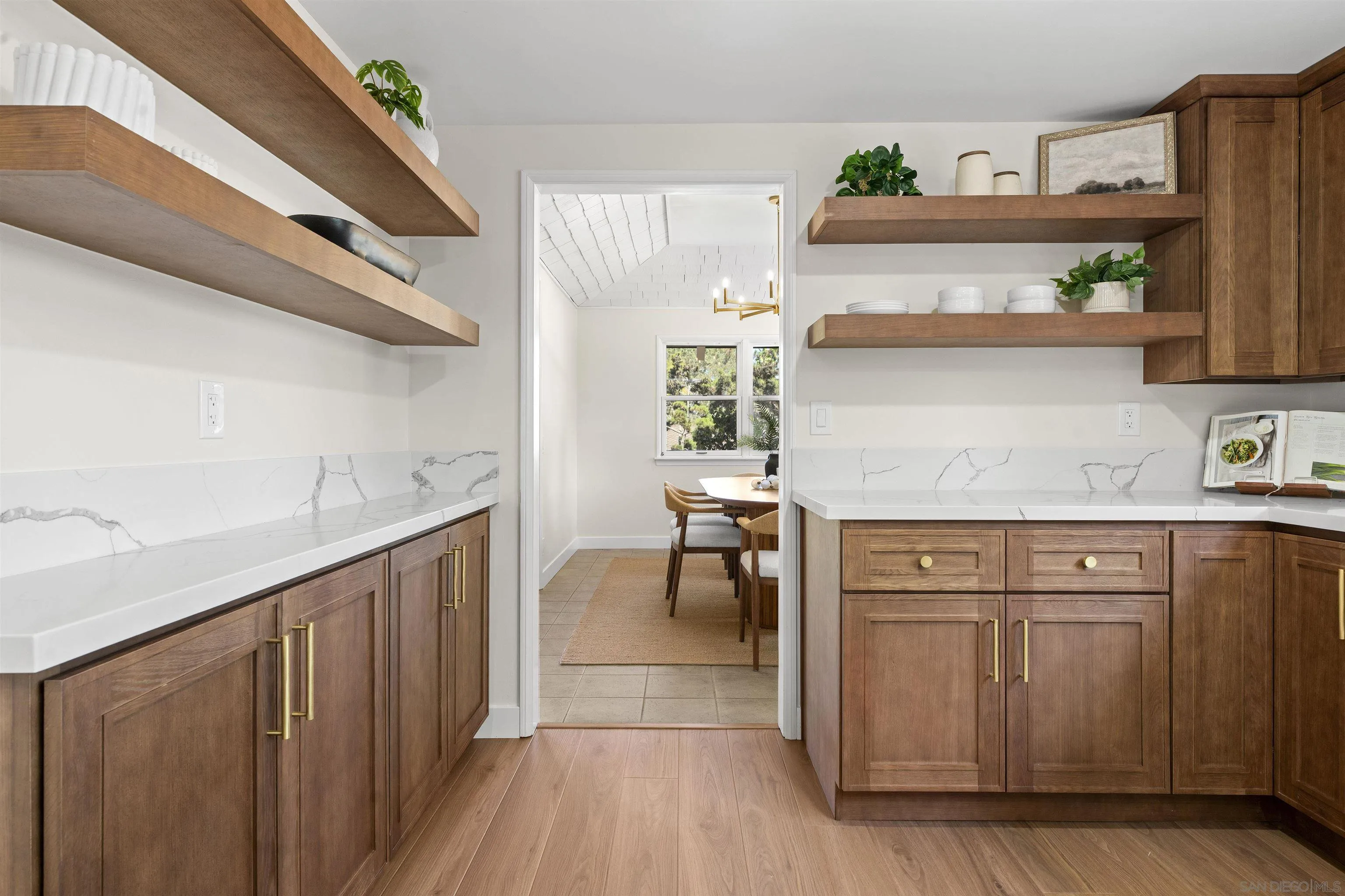 https://cdn.realtyfeed.com/cdn/127/250039024/13f1c160481f85d4a602e6d92b594d26.webp