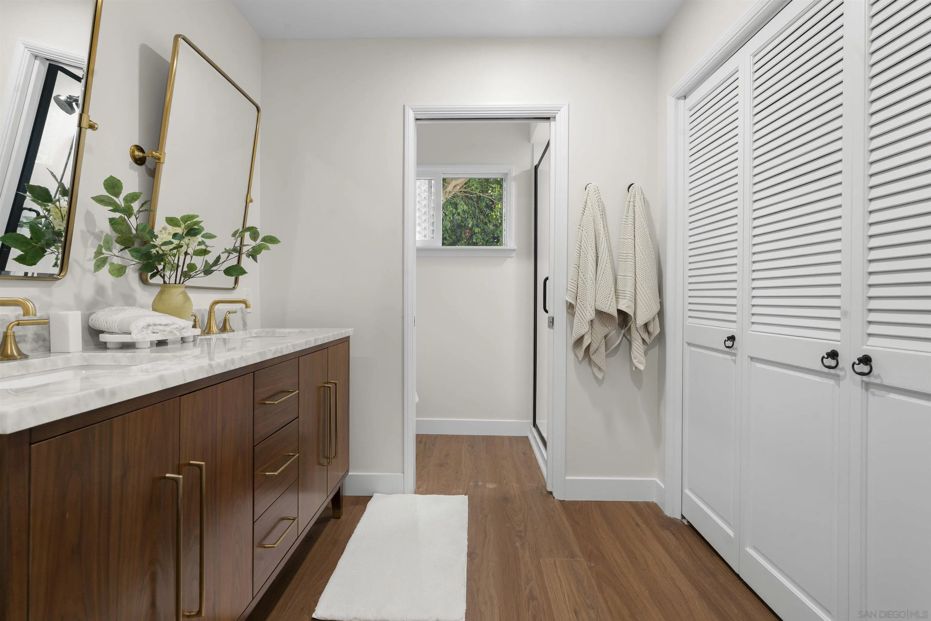 https://cdn.realtyfeed.com/cdn/127/250039024/4f04257f5b817bb993f45a6bb2a20af4.webp