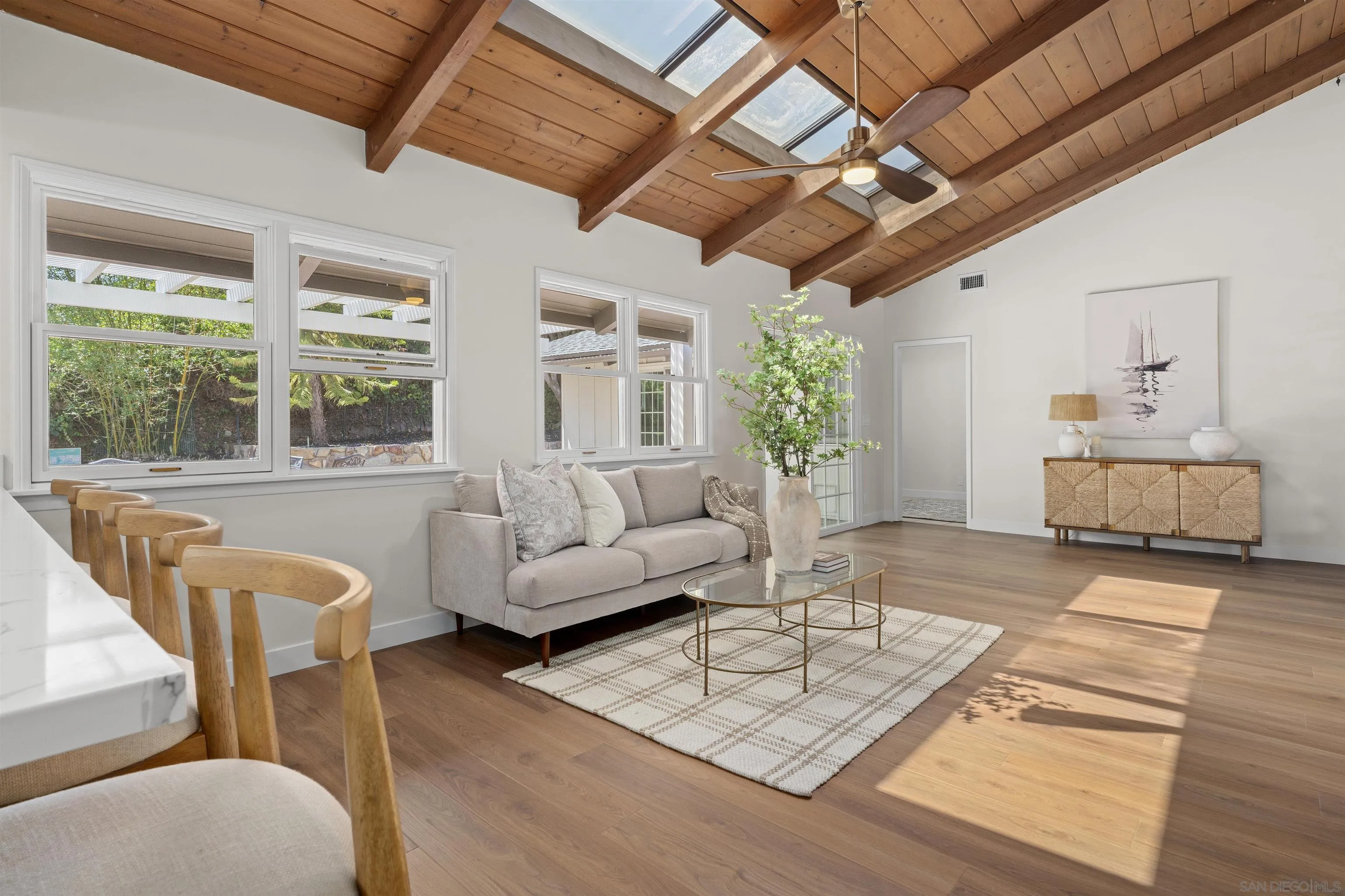 https://cdn.realtyfeed.com/cdn/127/250039024/5fb4a2970498e712e11caa1a0b8d0ca8.webp