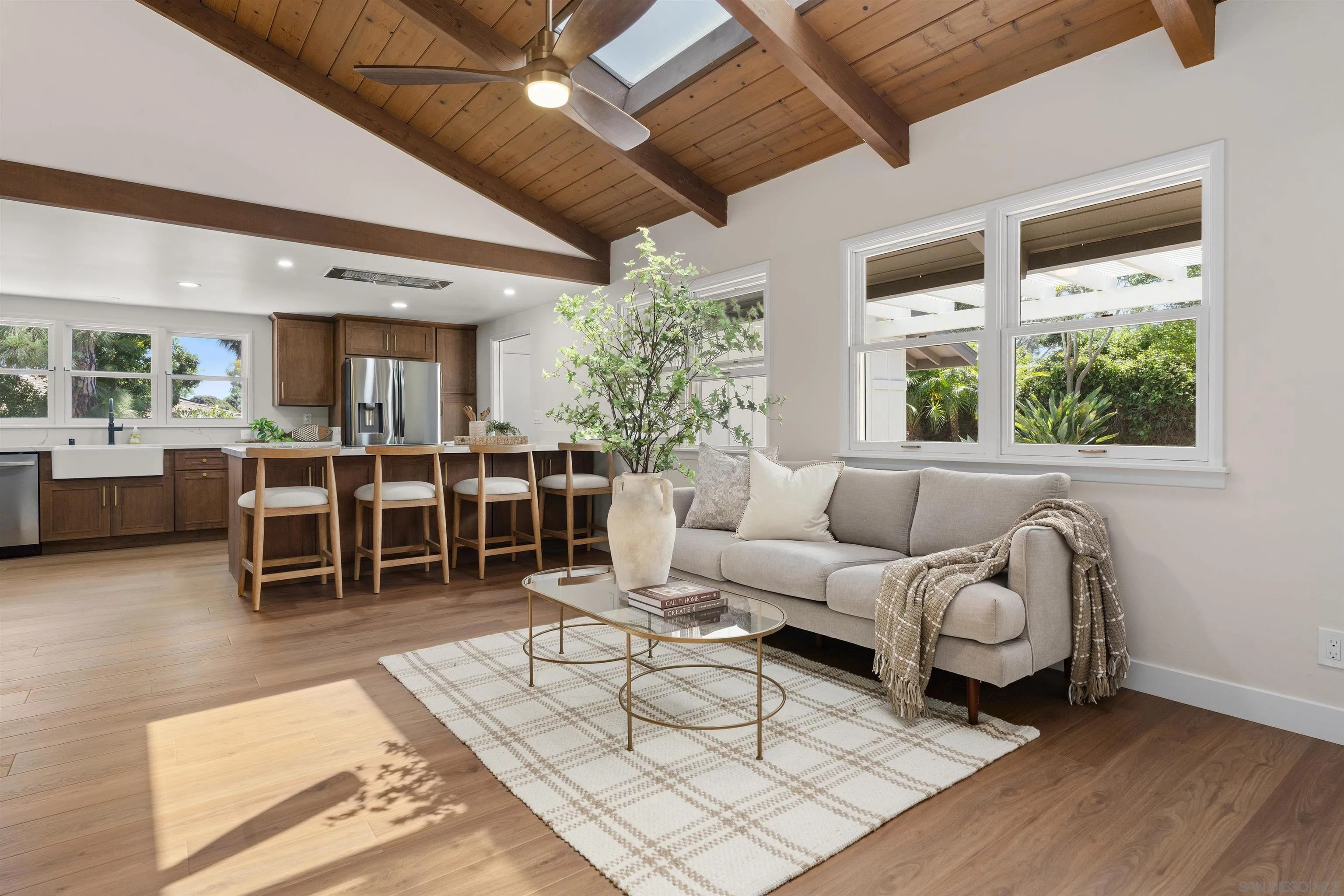 https://cdn.realtyfeed.com/cdn/127/250039024/e38300065cc54b909aa5e5d4ff8b8d34.webp