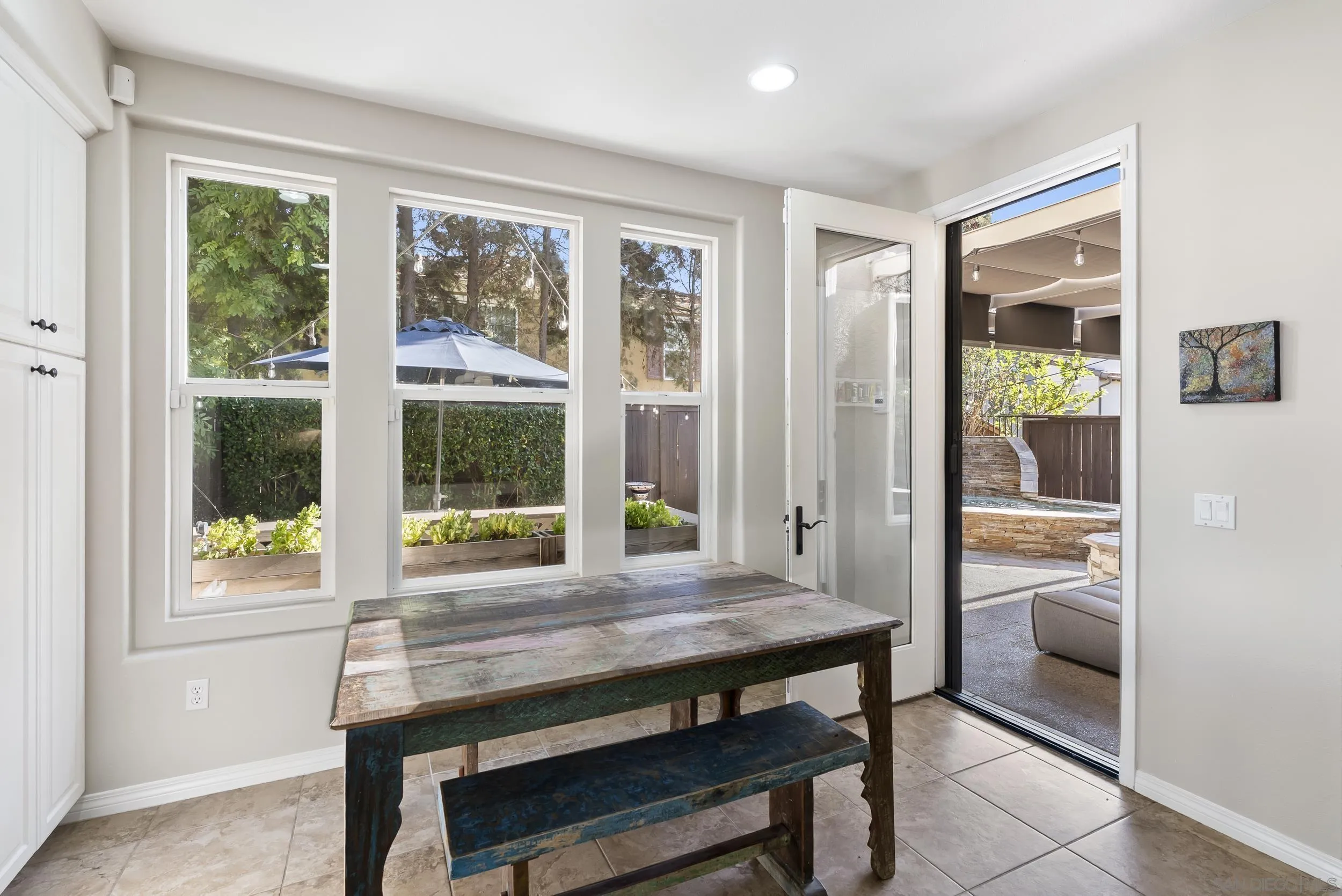 https://cdn.realtyfeed.com/cdn/127/250039029/3fba46f00cd3e8d4c206ef35fe3d4438.webp