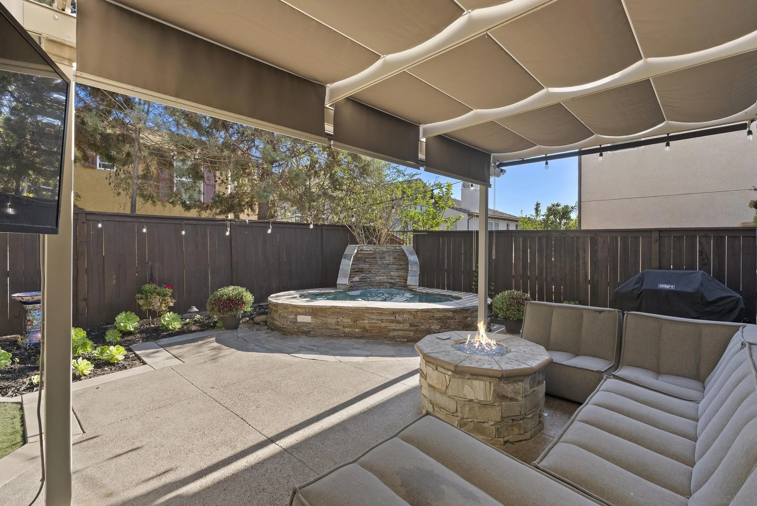 https://cdn.realtyfeed.com/cdn/127/250039029/ae47177164d5d3884fda8b52fac912b2.webp