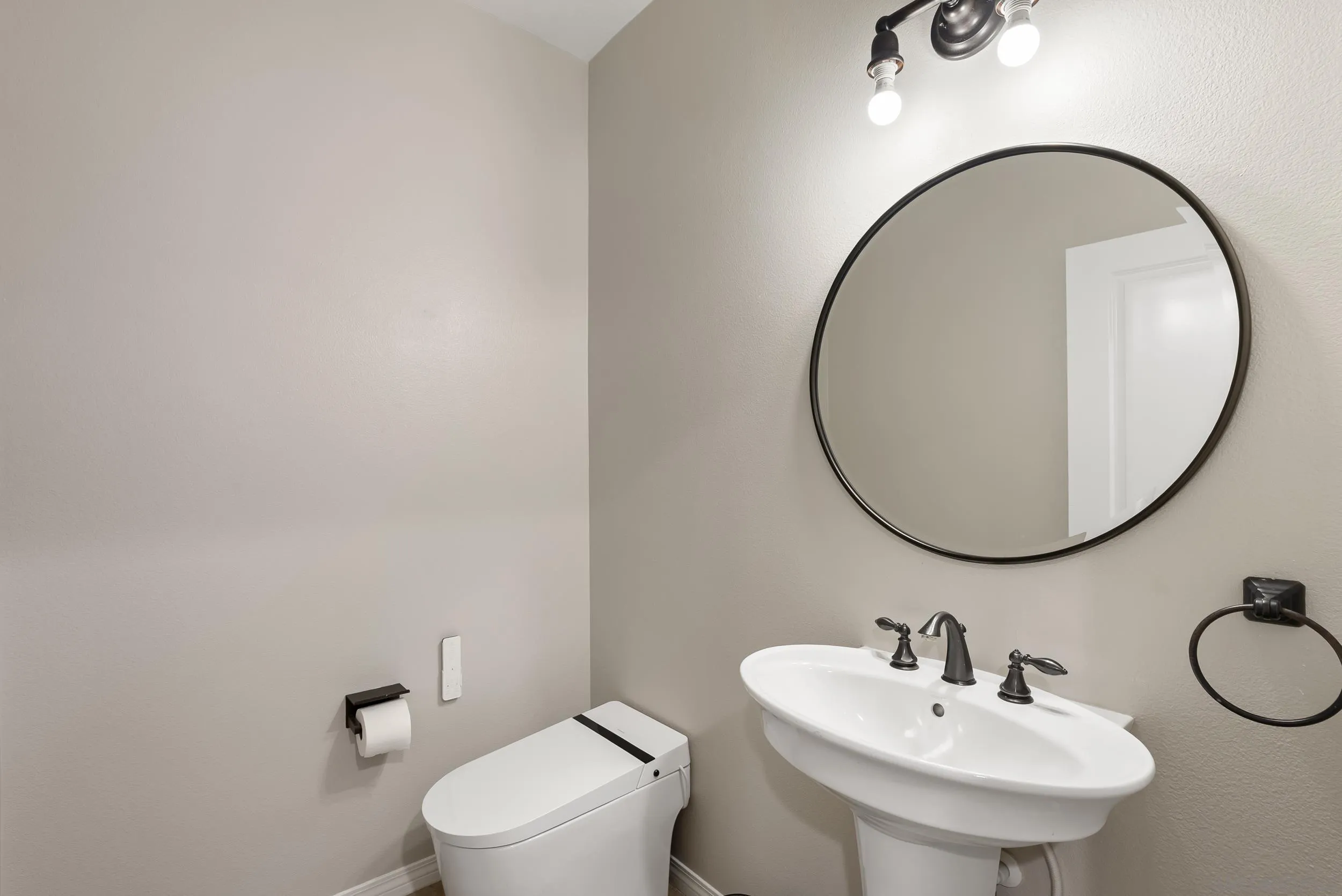https://cdn.realtyfeed.com/cdn/127/250039029/e7c25adec3df08793fc5e2a3eed8712c.webp