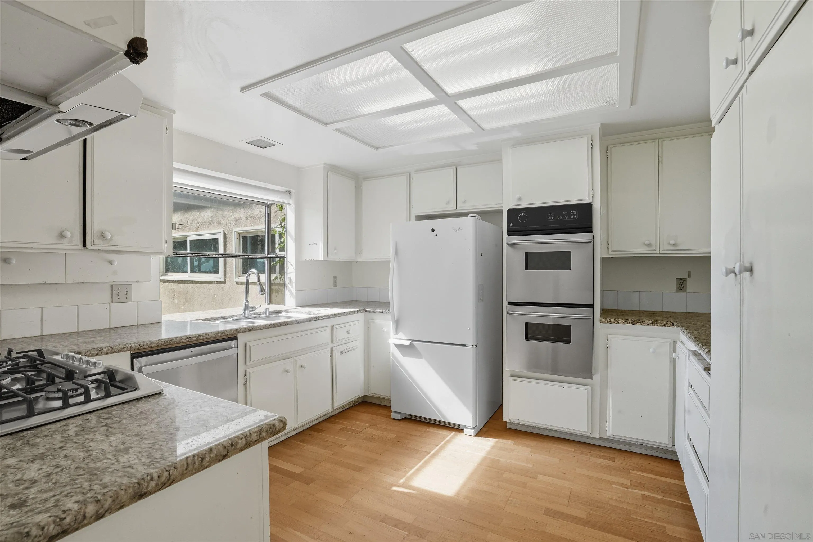 https://cdn.realtyfeed.com/cdn/127/250039030/18cdf3f60b72f2fca9d5dc5083c865e0.webp