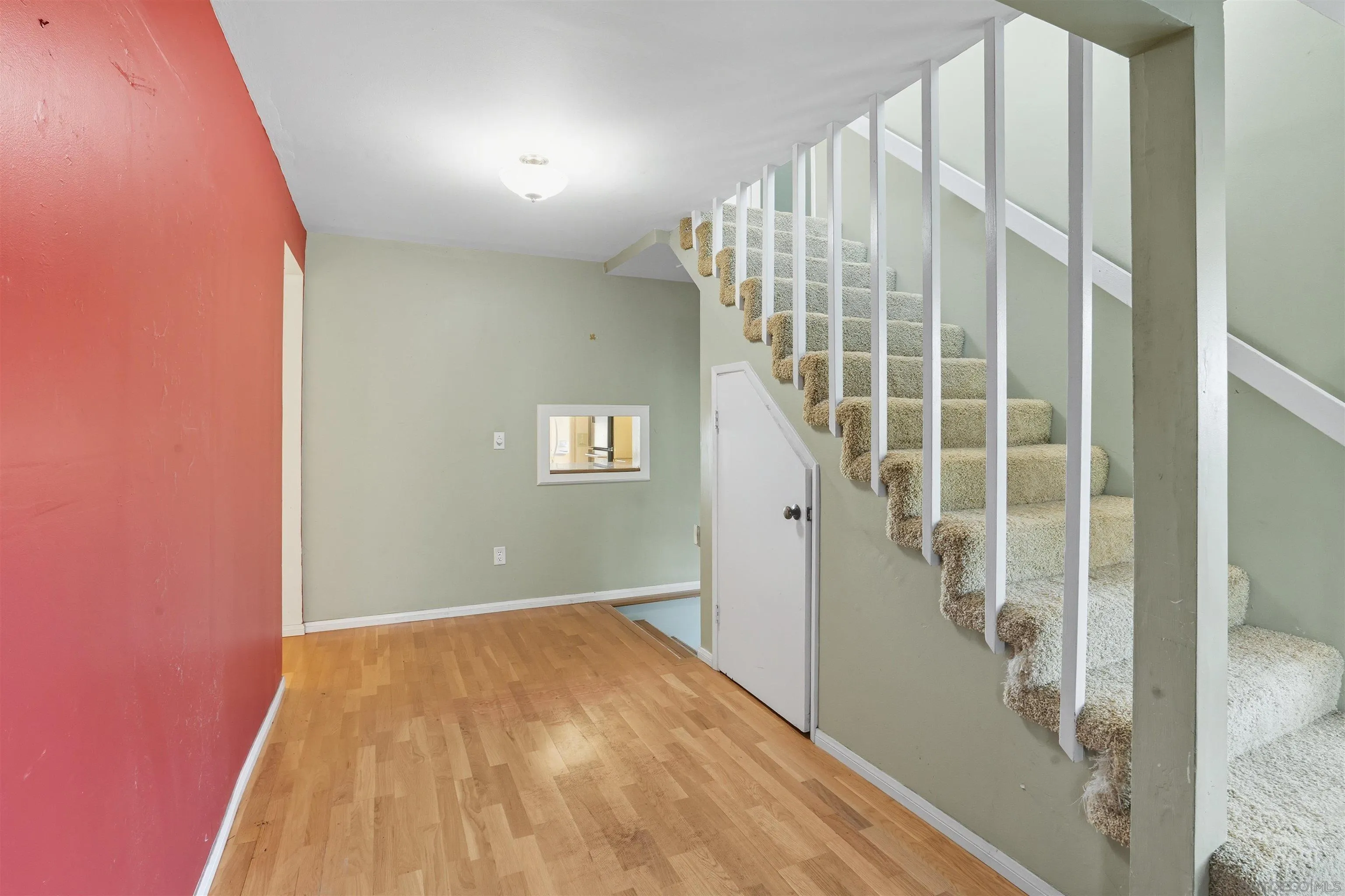 https://cdn.realtyfeed.com/cdn/127/250039030/37a6b4283e1771dca3e55666ce4b747e.webp