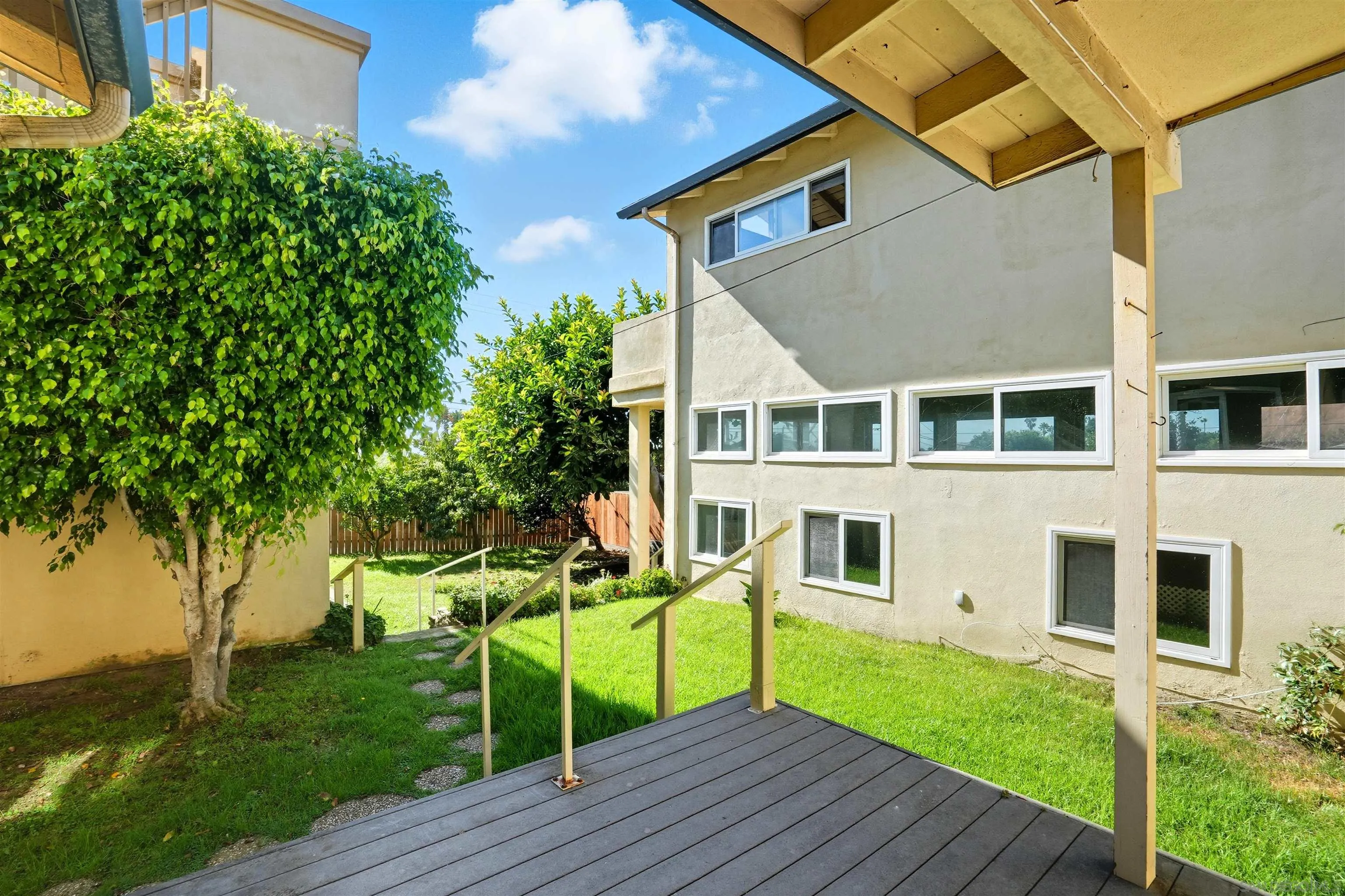 https://cdn.realtyfeed.com/cdn/127/250039030/6d7e5ef208ea5ff3decafe384b0f3f53.webp