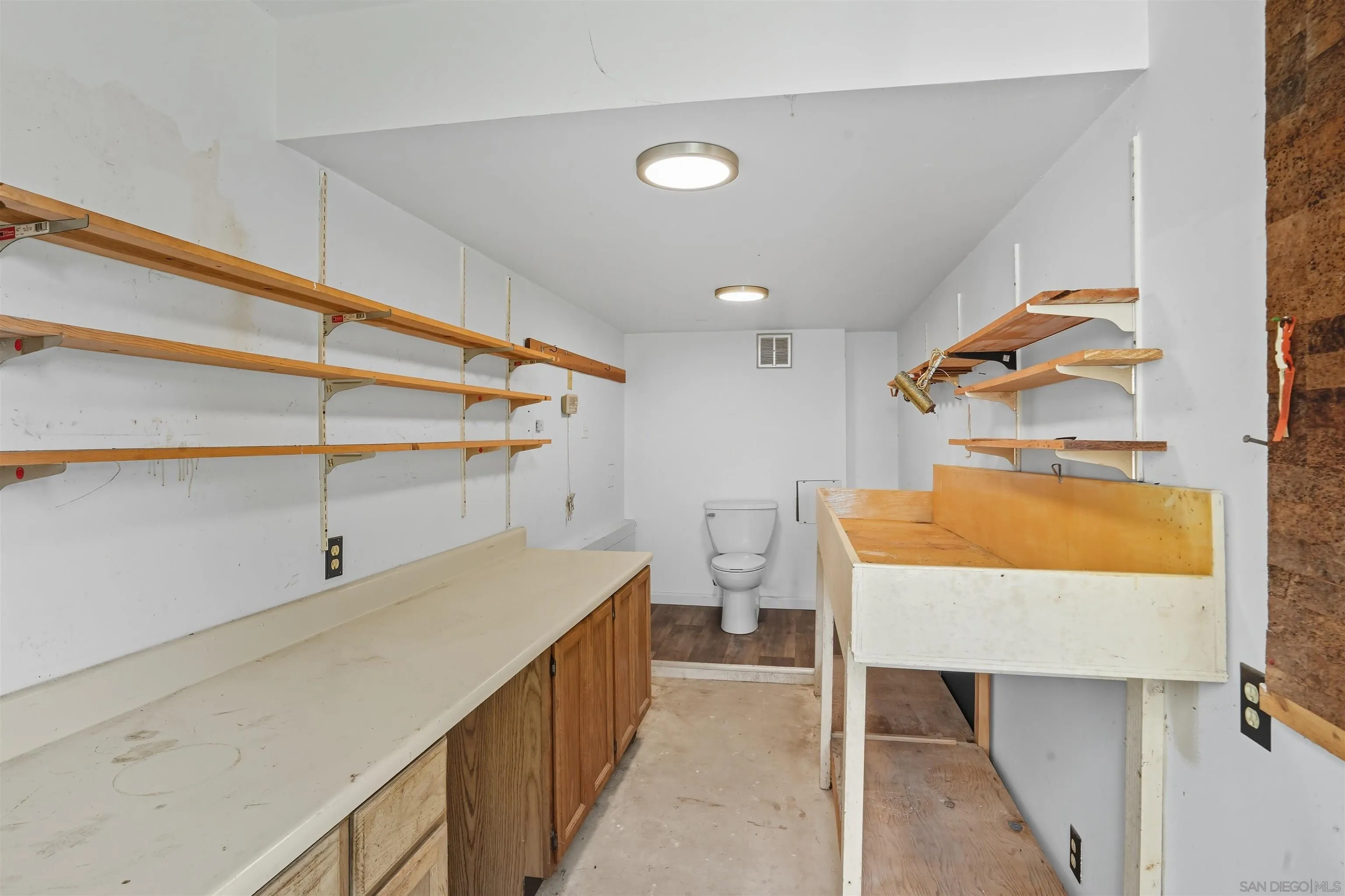 https://cdn.realtyfeed.com/cdn/127/250039030/ccc39eaace11bd5aa4144f8f4e3f7a6e.webp