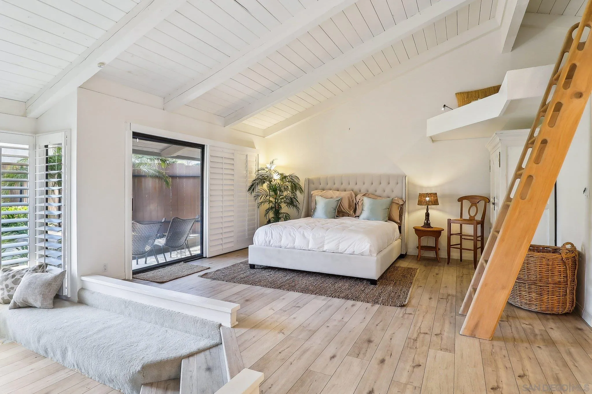 1933 Alga Road UNIT C, Carlsbad, CA, 92009