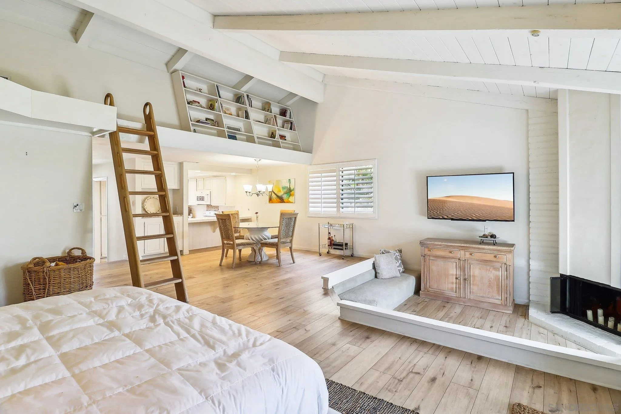 1933 Alga Road UNIT C, Carlsbad, CA, 92009