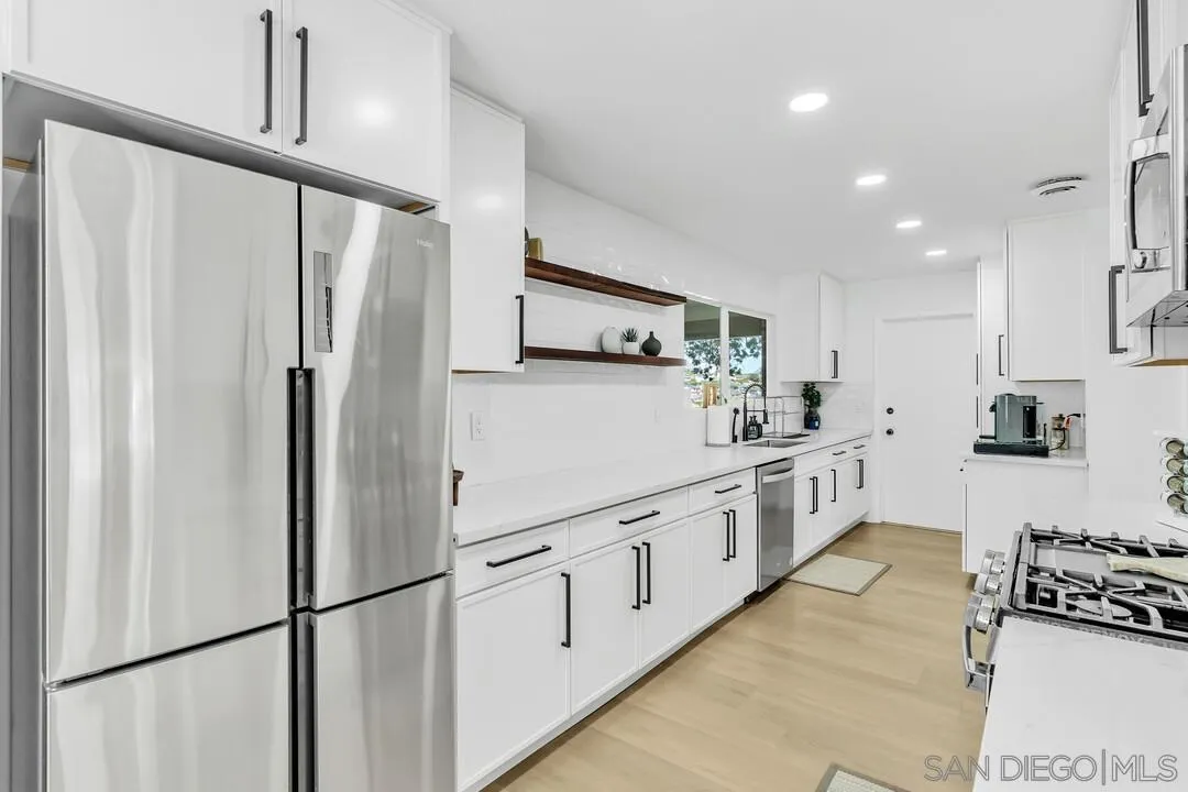 https://cdn.realtyfeed.com/cdn/127/250039055/10e616988d9dc3e4c3460a495ae5e200.webp